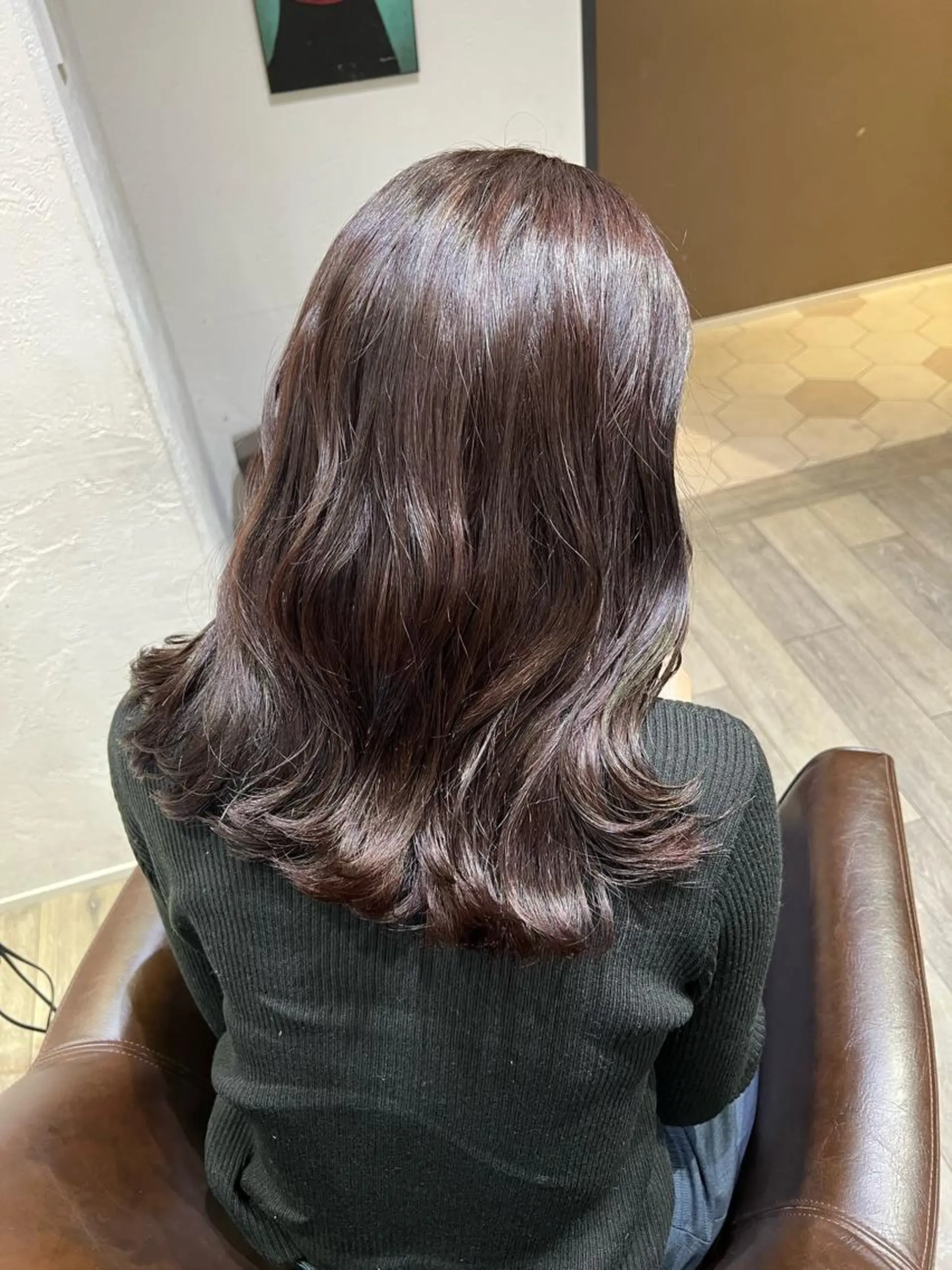 ミディアム カラー 桑原 希吏のヘアスタイル