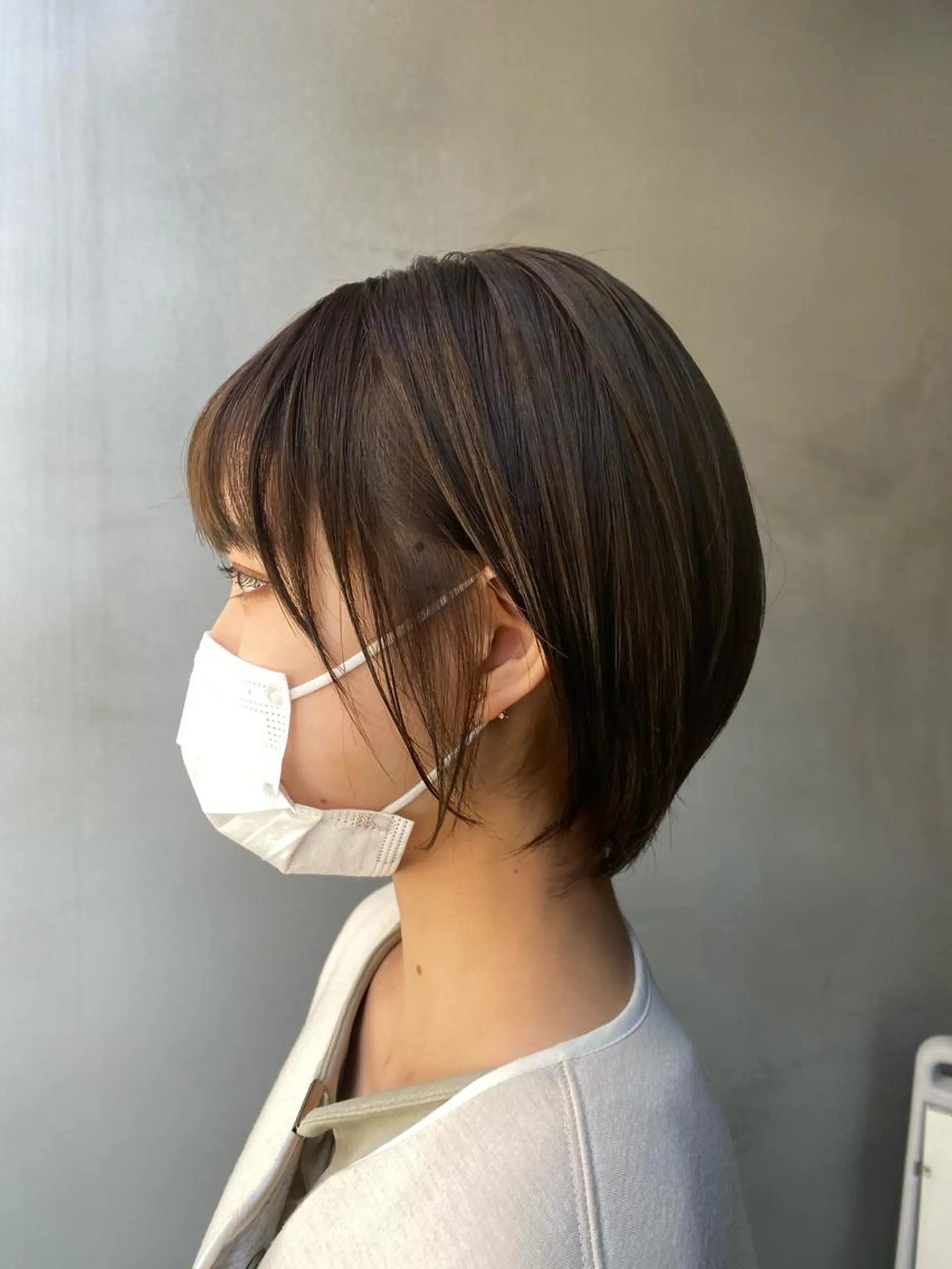 ショート カラー shiori ﾍﾞｰｼﾞｭｶﾗｰのヘアスタイル