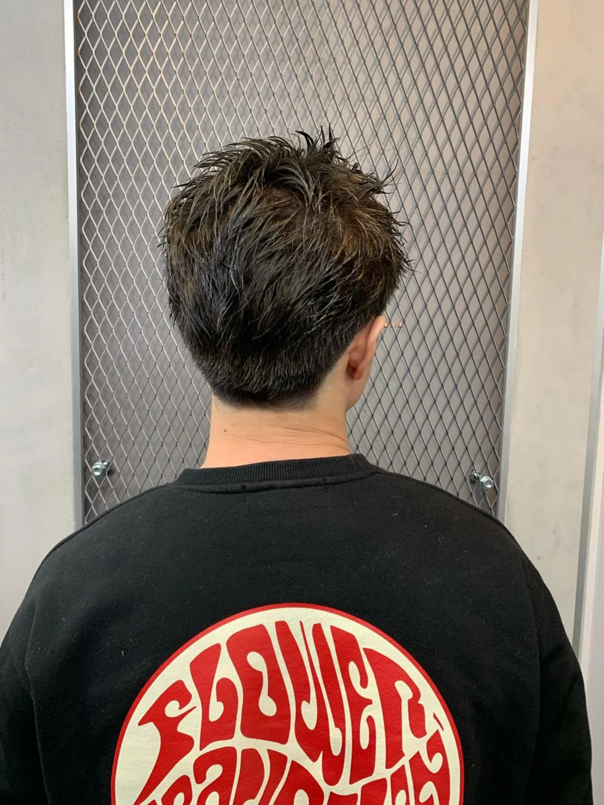 カラー メンズ スパイキーショート グレージュ カット Haru/THREE …by velvetのヘアスタイル