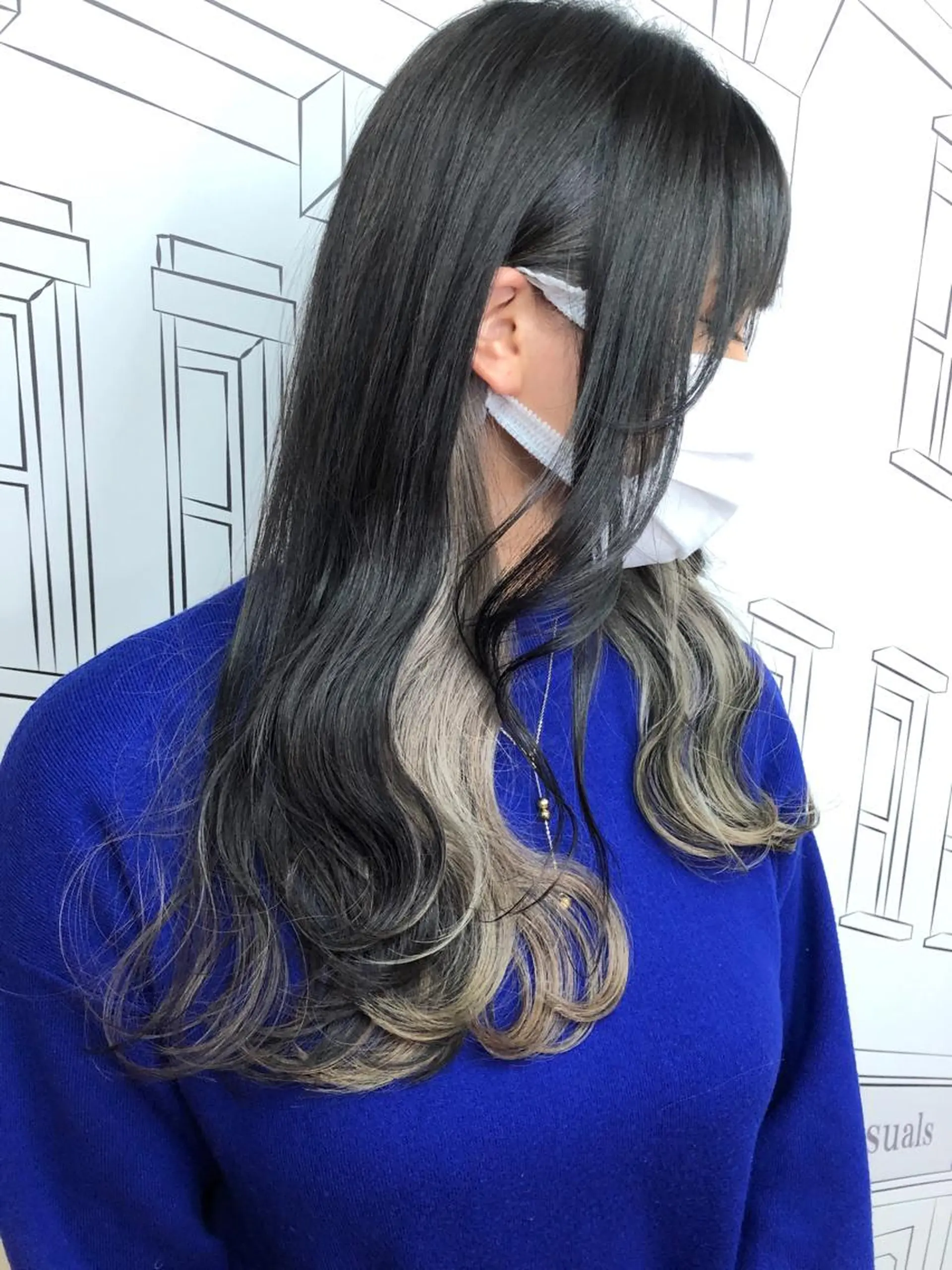 セミロング カラー イヤリングカラー インナーカラー レイヤー⭐️カラー ⭐️平川雅史のヘアスタイル