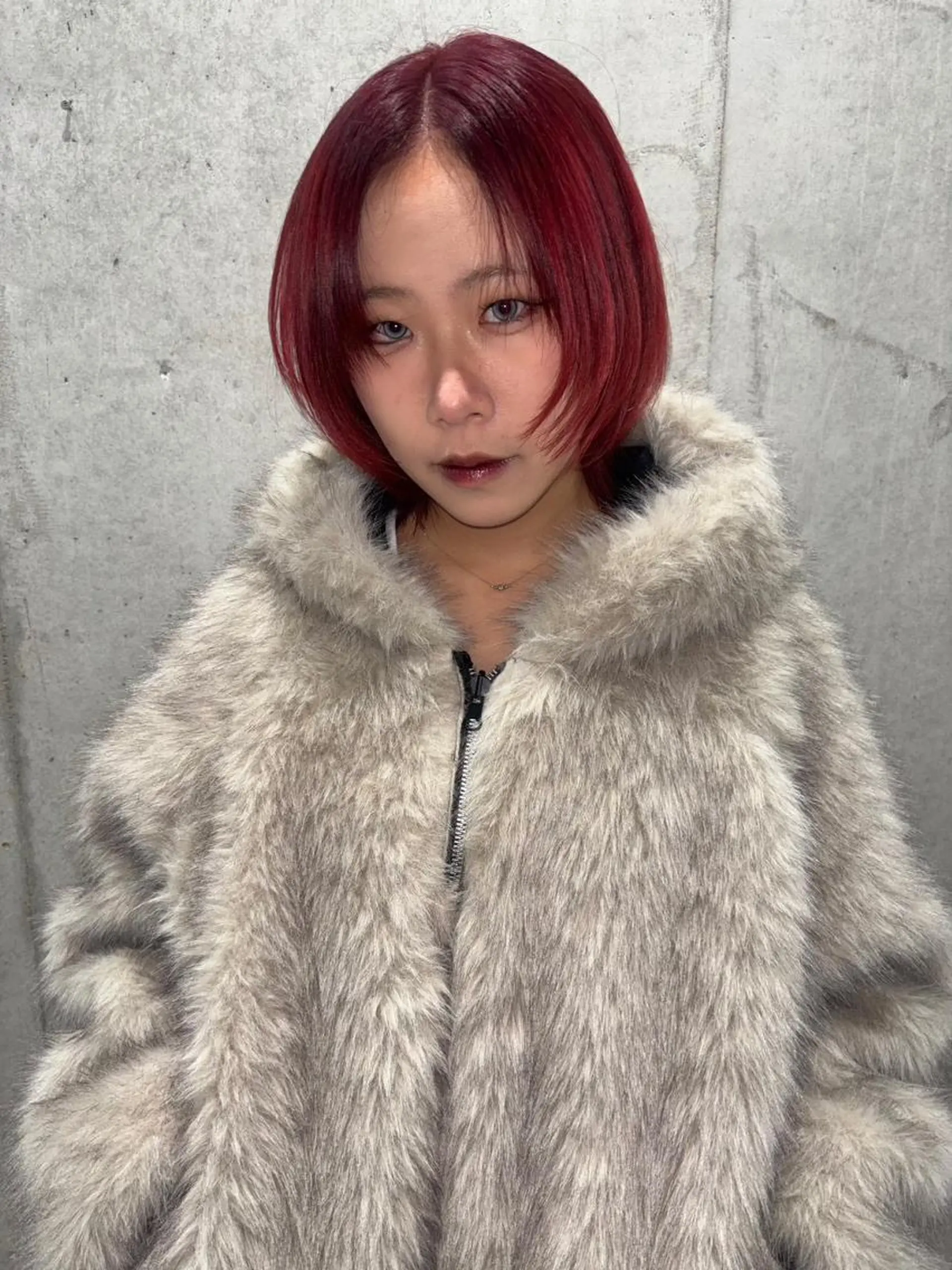 カラー ミディアム ブリーチ ボルドーカラー ケアブリーチ レッドカラー ヘアカラー ハイトーン😺艶 ✨ブリーチ✨透明感のヘアスタイル