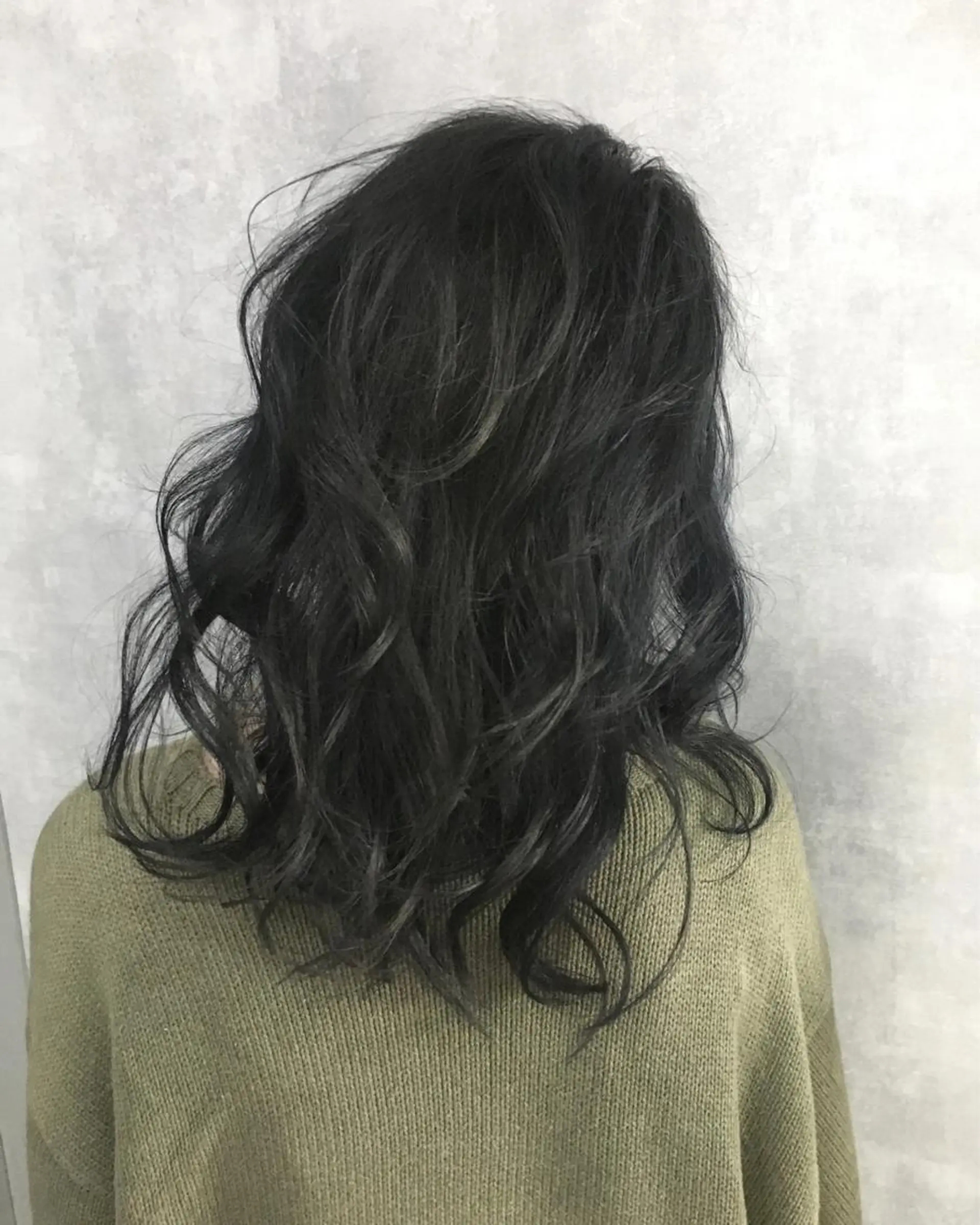 セミロング カラー ブルーカラー ブルージュ レイヤーカット BLend 渋谷のヘアスタイル