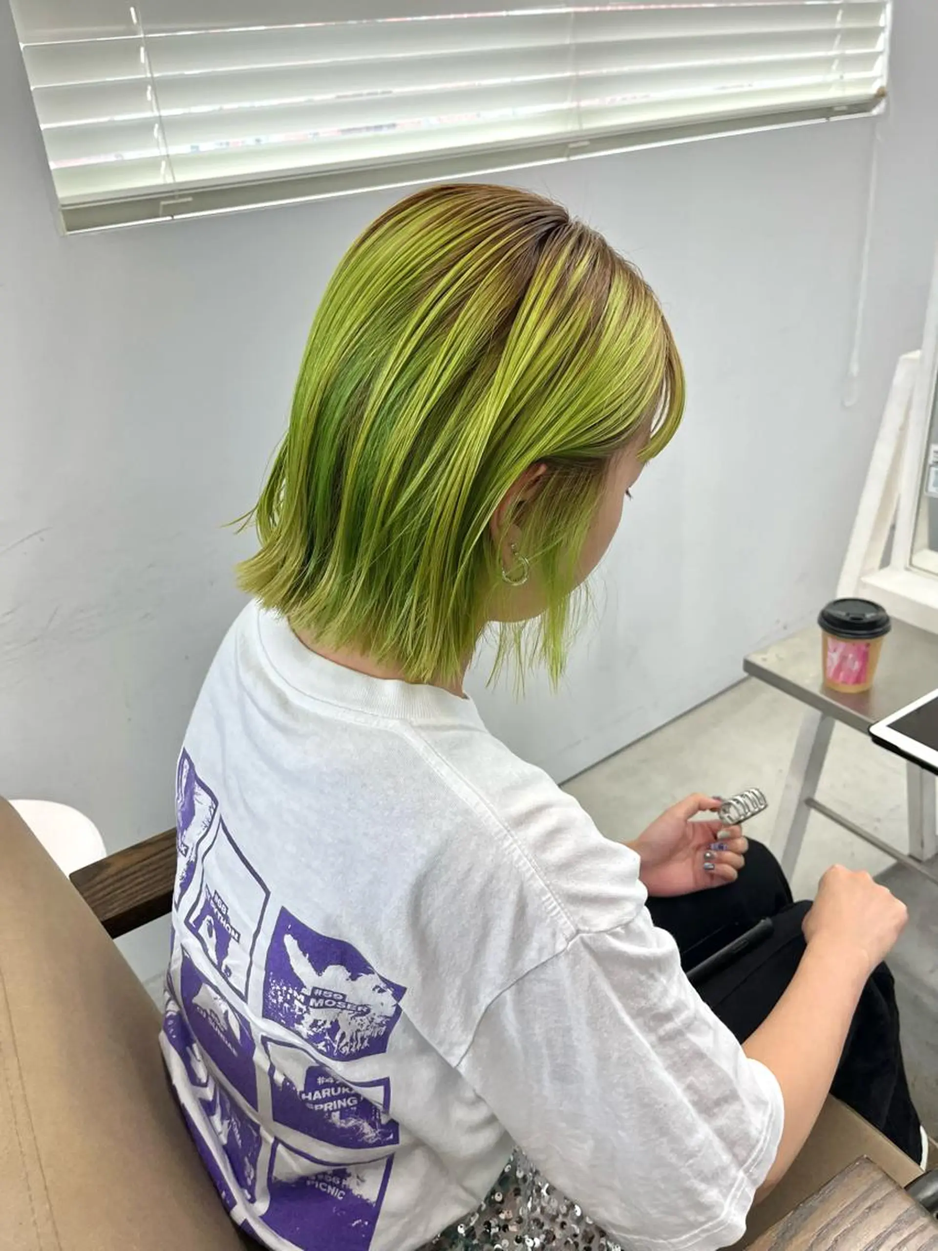 ミディアム カラー デザインカラー 山口 モエのヘアスタイル