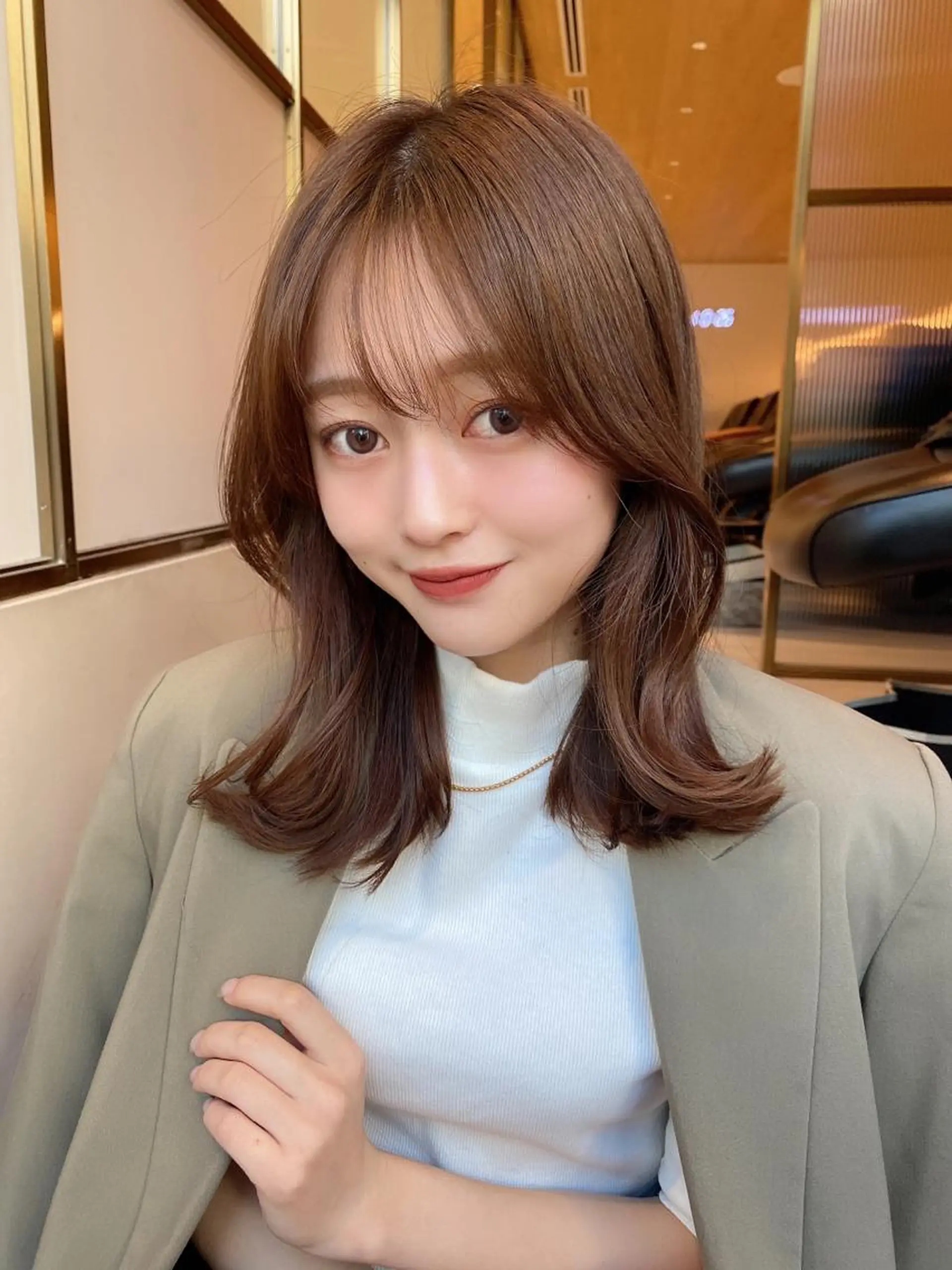 ミディアム カラー パーマ カット ヘアカラー トリートメント 小野寺瑞希 /最小顔カットのヘアスタイル