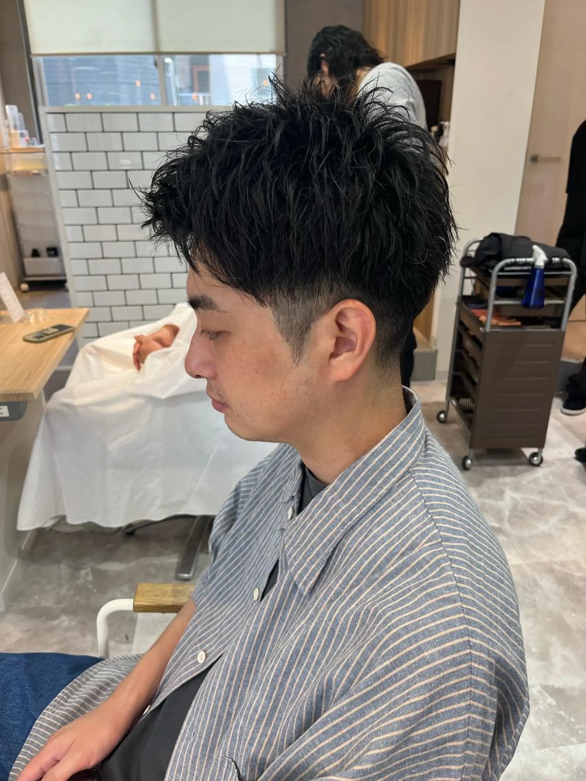 ショート メンズ アップバング メンズショート ショートヘア カット トリートメント 【店長】メンズ職人 短髪　ハイトーン🔥のヘアスタイル