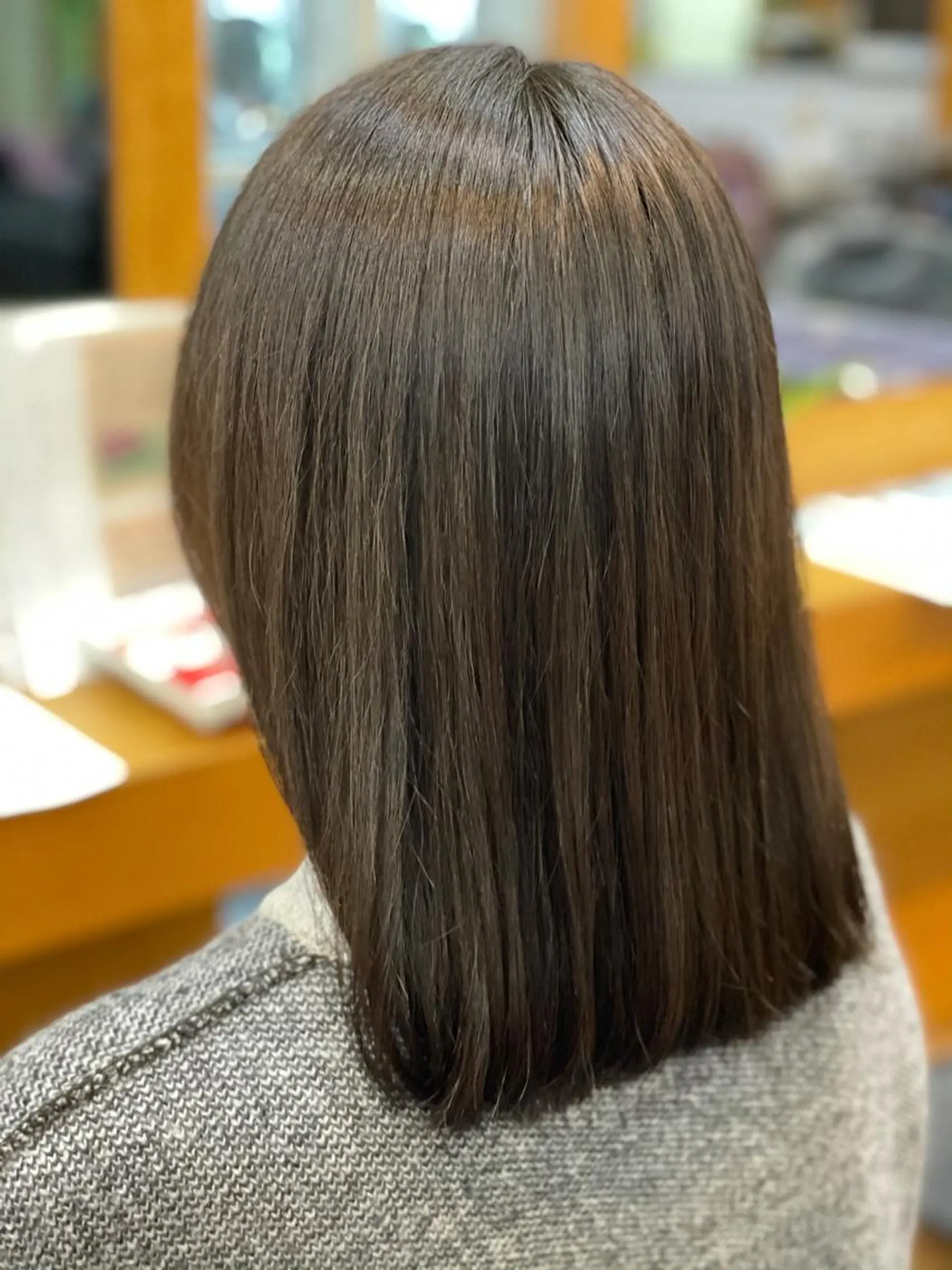 ミディアム カット ヘアカラー 四日 英吏子のマツエク・マツパデザイン