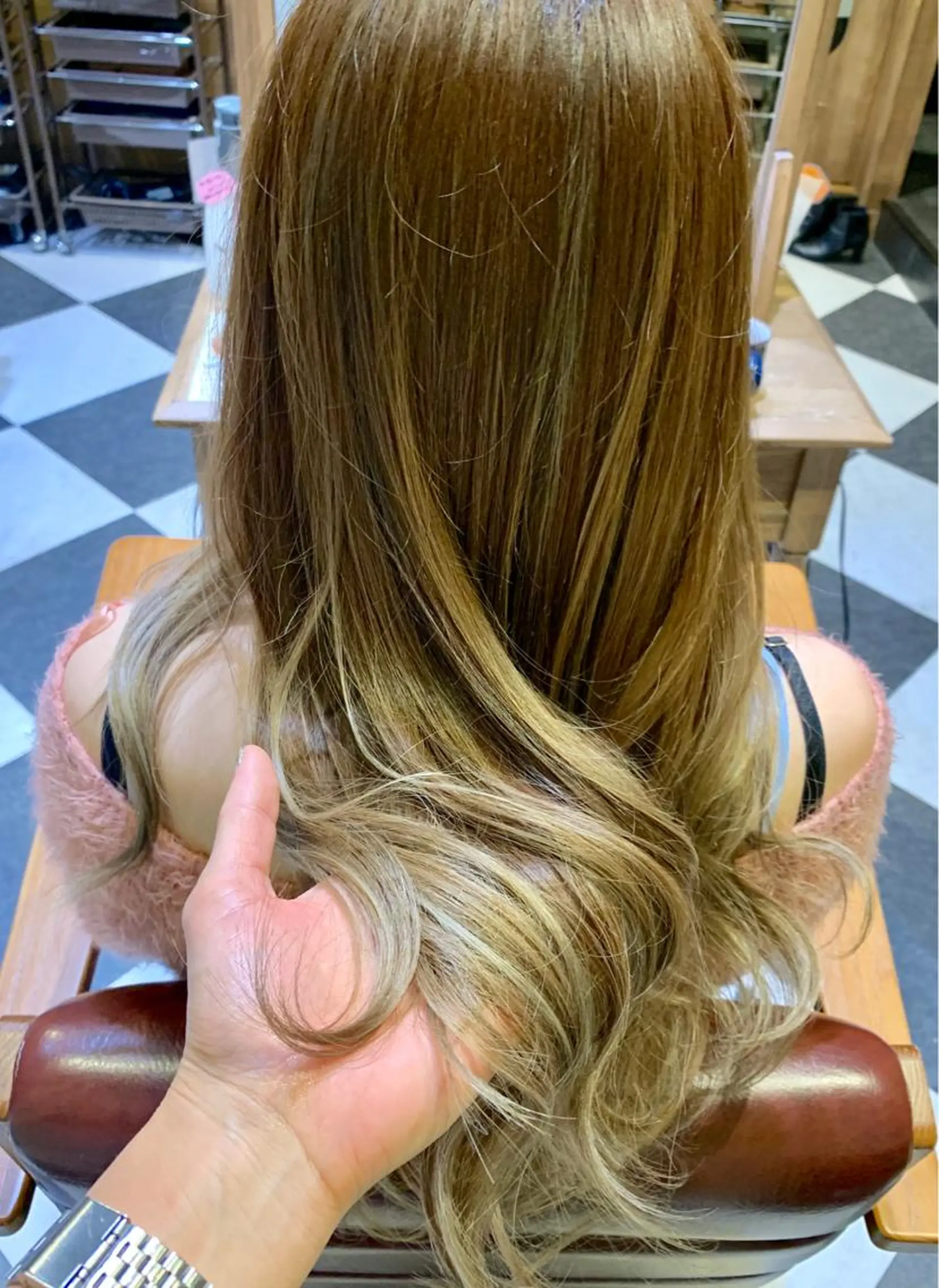 ロング レイヤーカット ❁ヘアメ❁ YUMI ❁ゆみ❁横浜桜木町のヘアスタイル