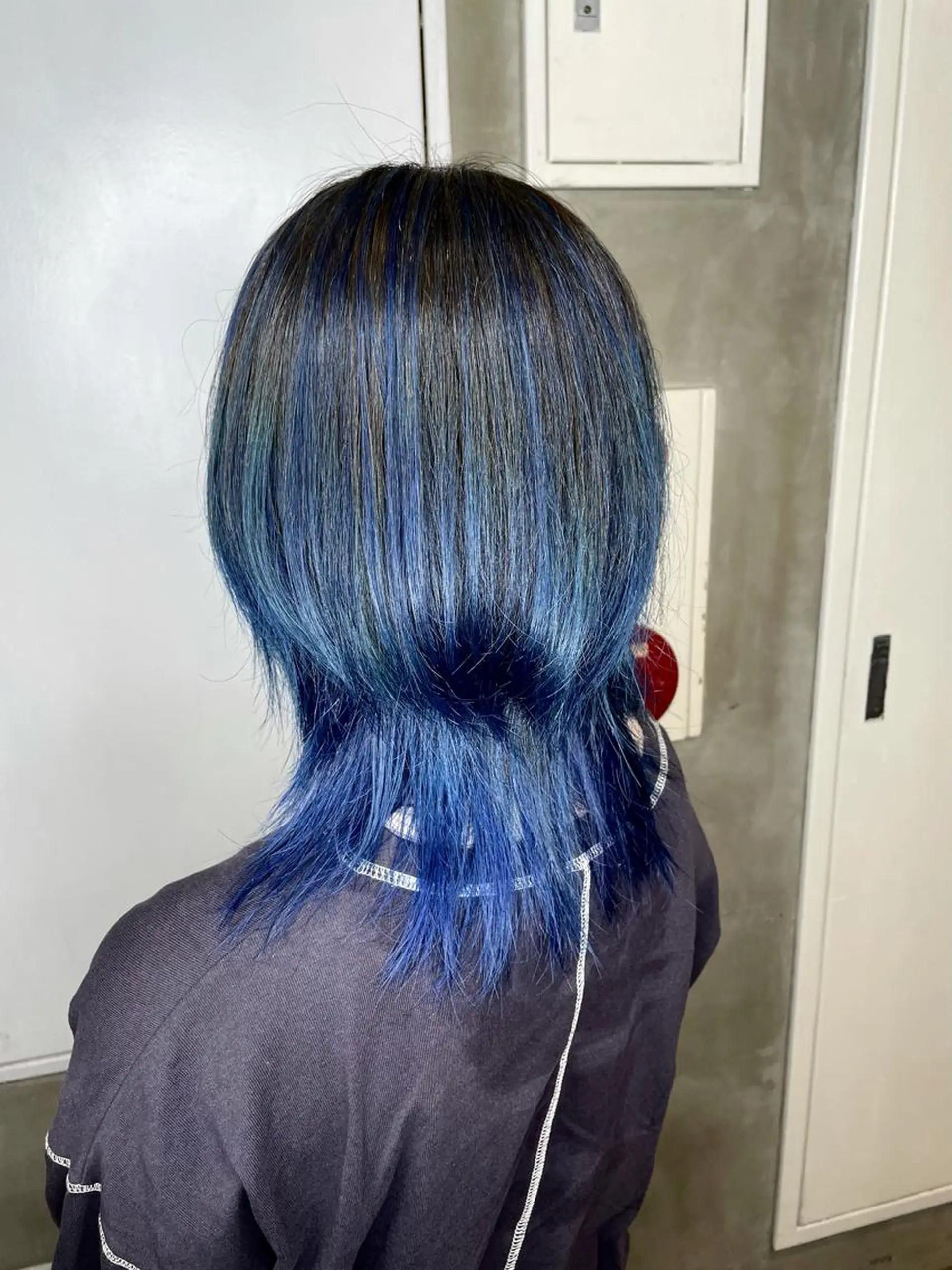 ミディアム カラー バレイヤージュ ブルーカラー レイヤーカット カット ヘアカラー トリートメント La fith 店長 城谷颯人のヘアスタイル