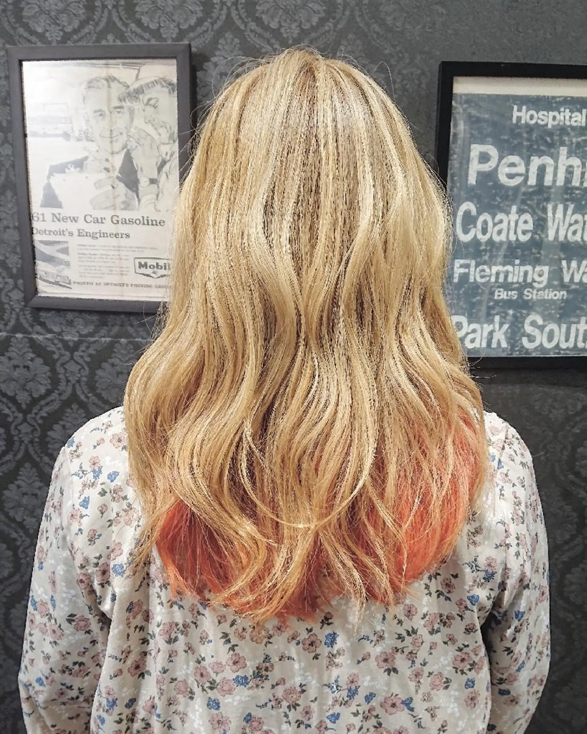 セミロング カラー ベージュカラー インナーカラー ミルクティーベージュ オレンジ カット ヘアカラー 保住 恭平のヘアスタイル