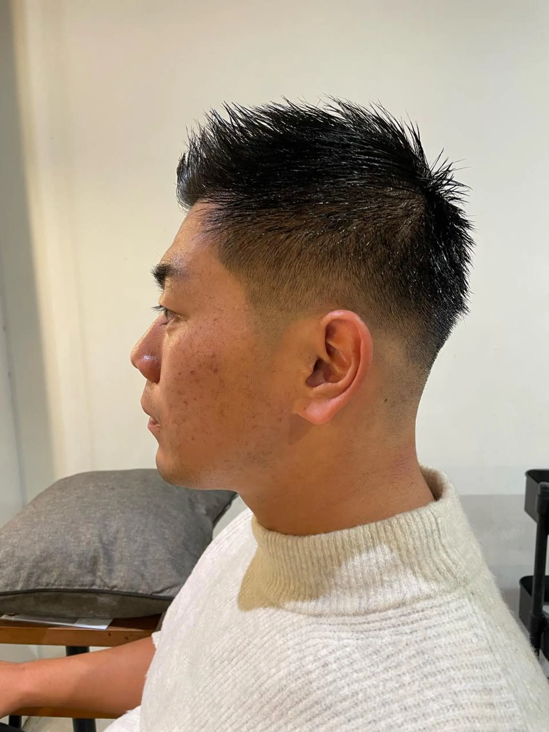 メンズ フェードカット 佐藤 世怜奈のヘアスタイル