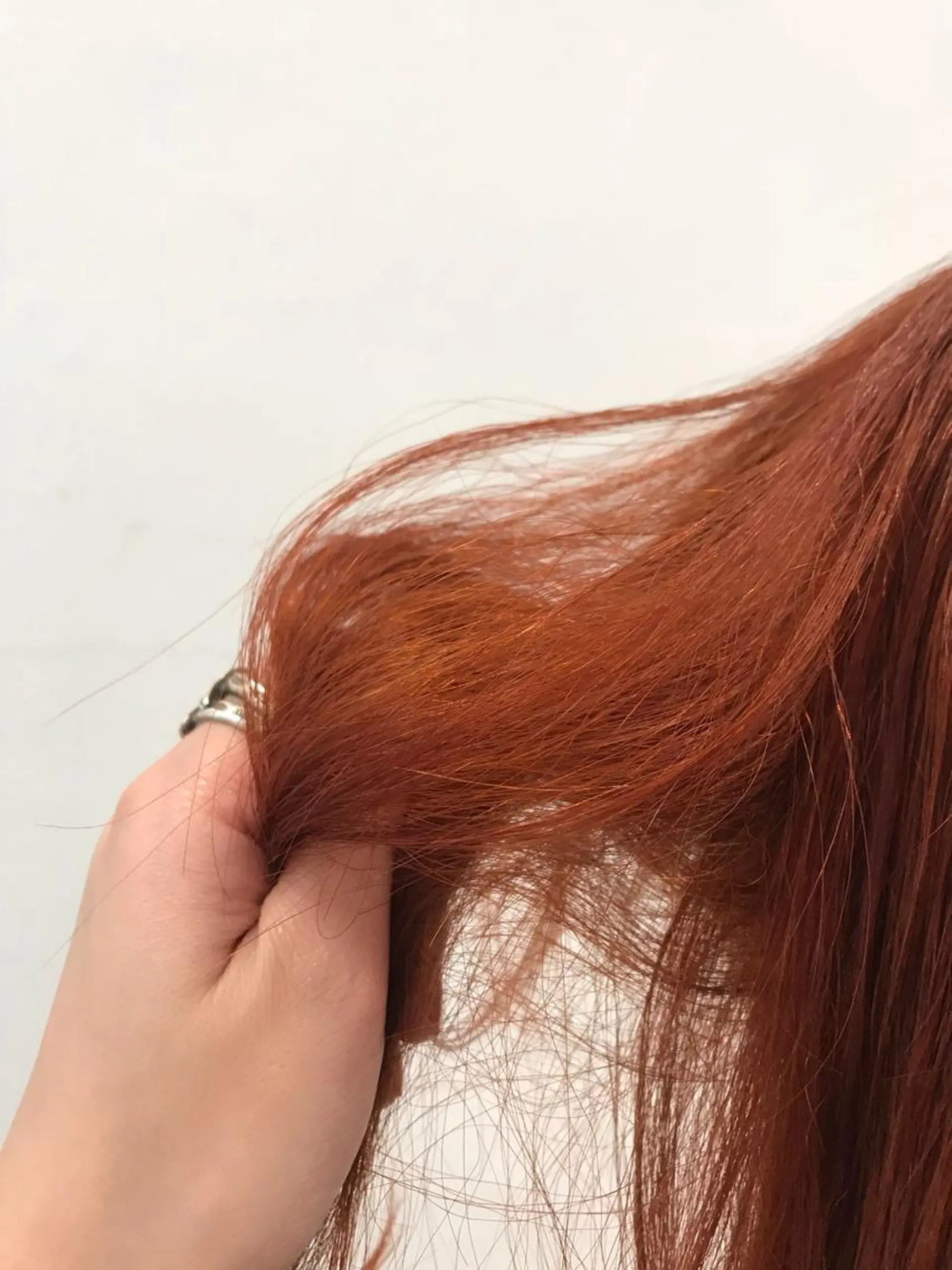 セミロング サイレント美容師 アイリィのヘアスタイル
