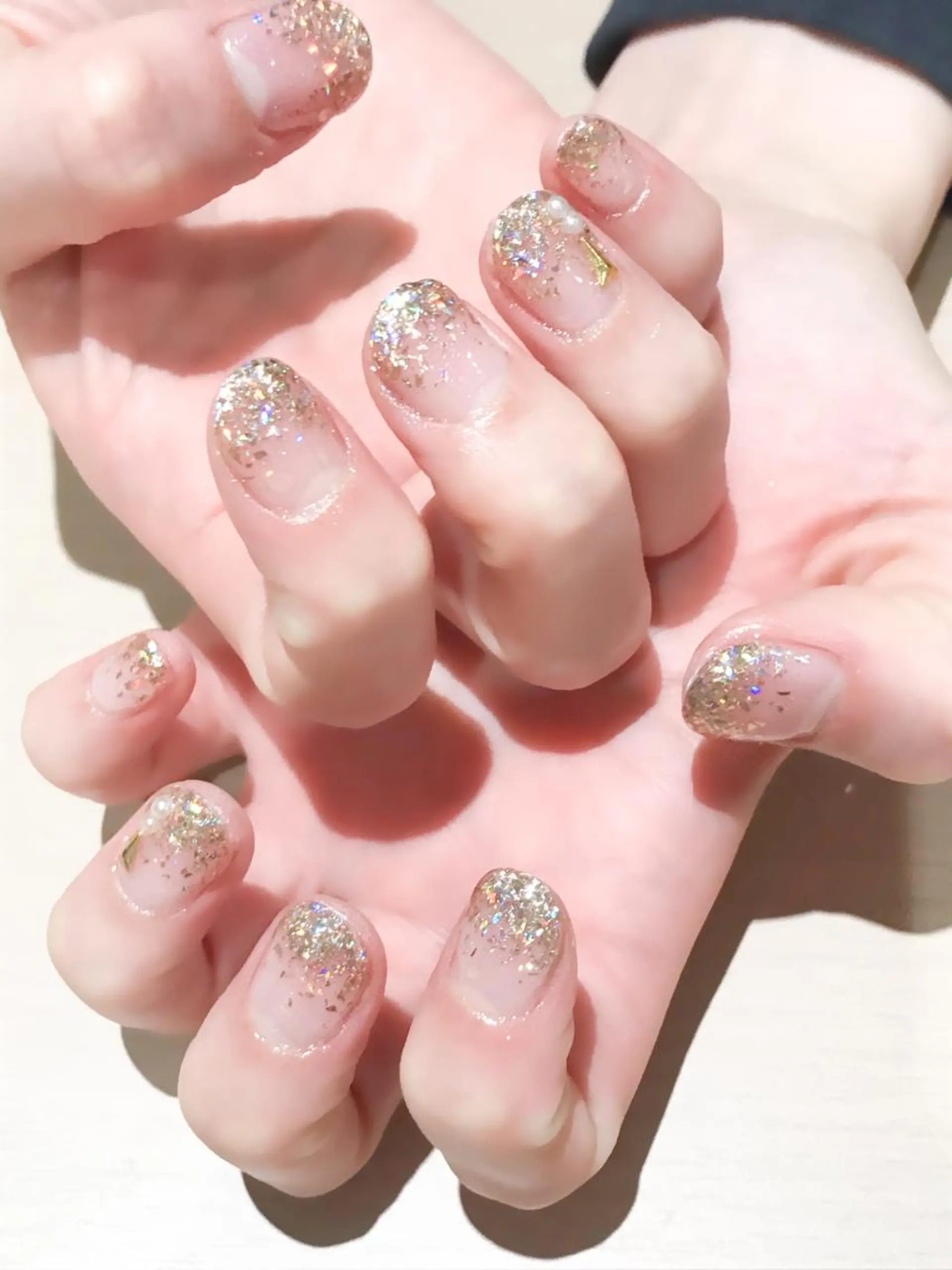 ネイル アートネイル オーロラネイル カジュアル ジェルネイル ゴールド Nyanco Nailのネイルデザイン