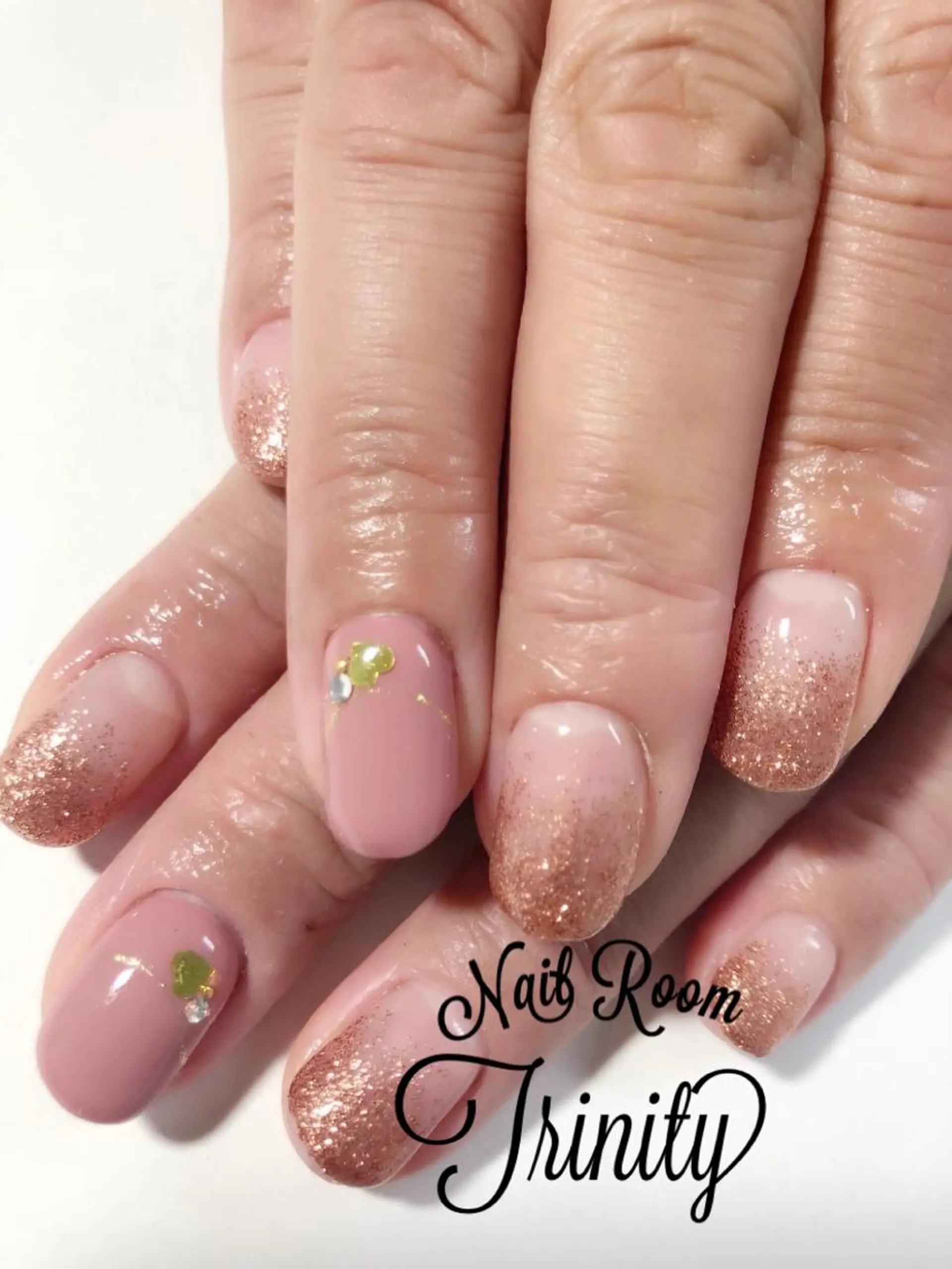 ネイル ハンドネイル Trinity staffのネイルデザイン