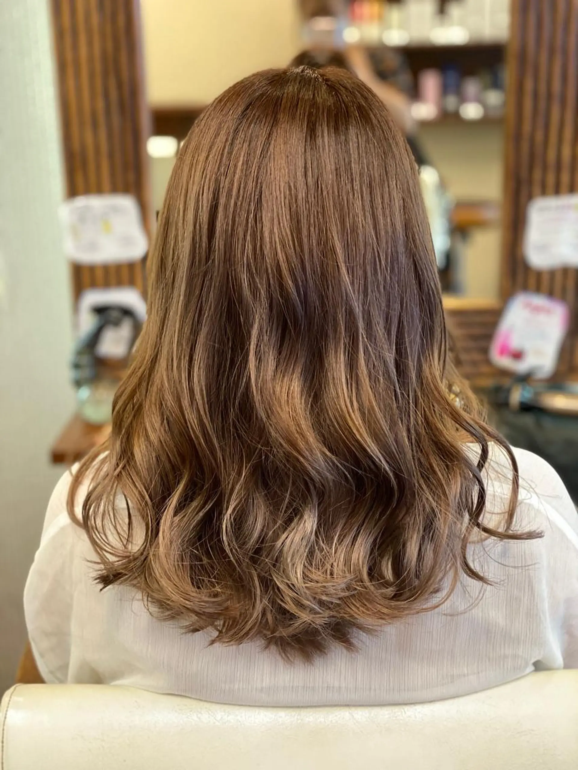 ミディアム カラー ヘアアレンジ ヘアカラー トリートメント 加藤 瑠美のヘアスタイル