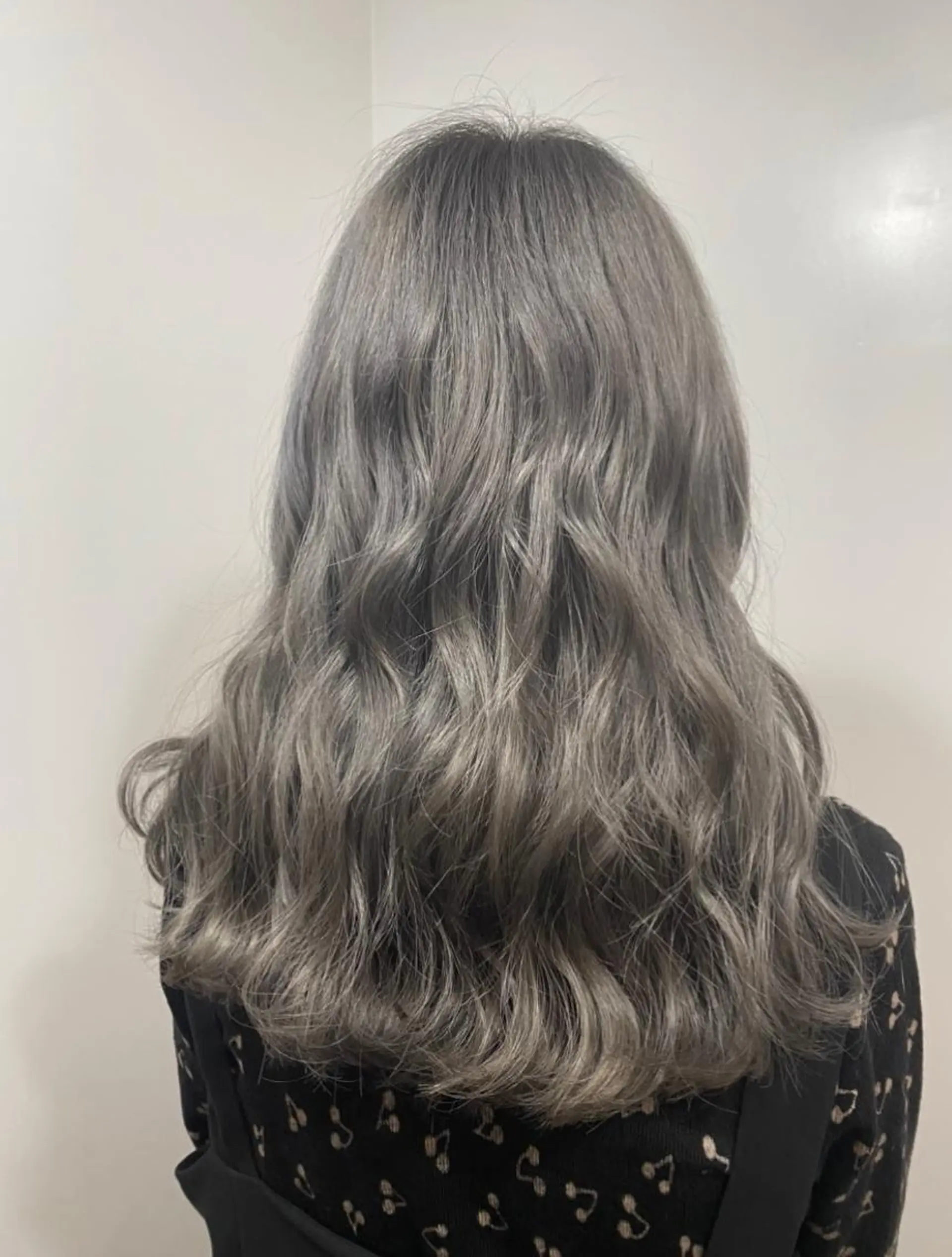 セミロング ブリーチ毛対応酸性 ストレート🌈サキのヘアスタイル