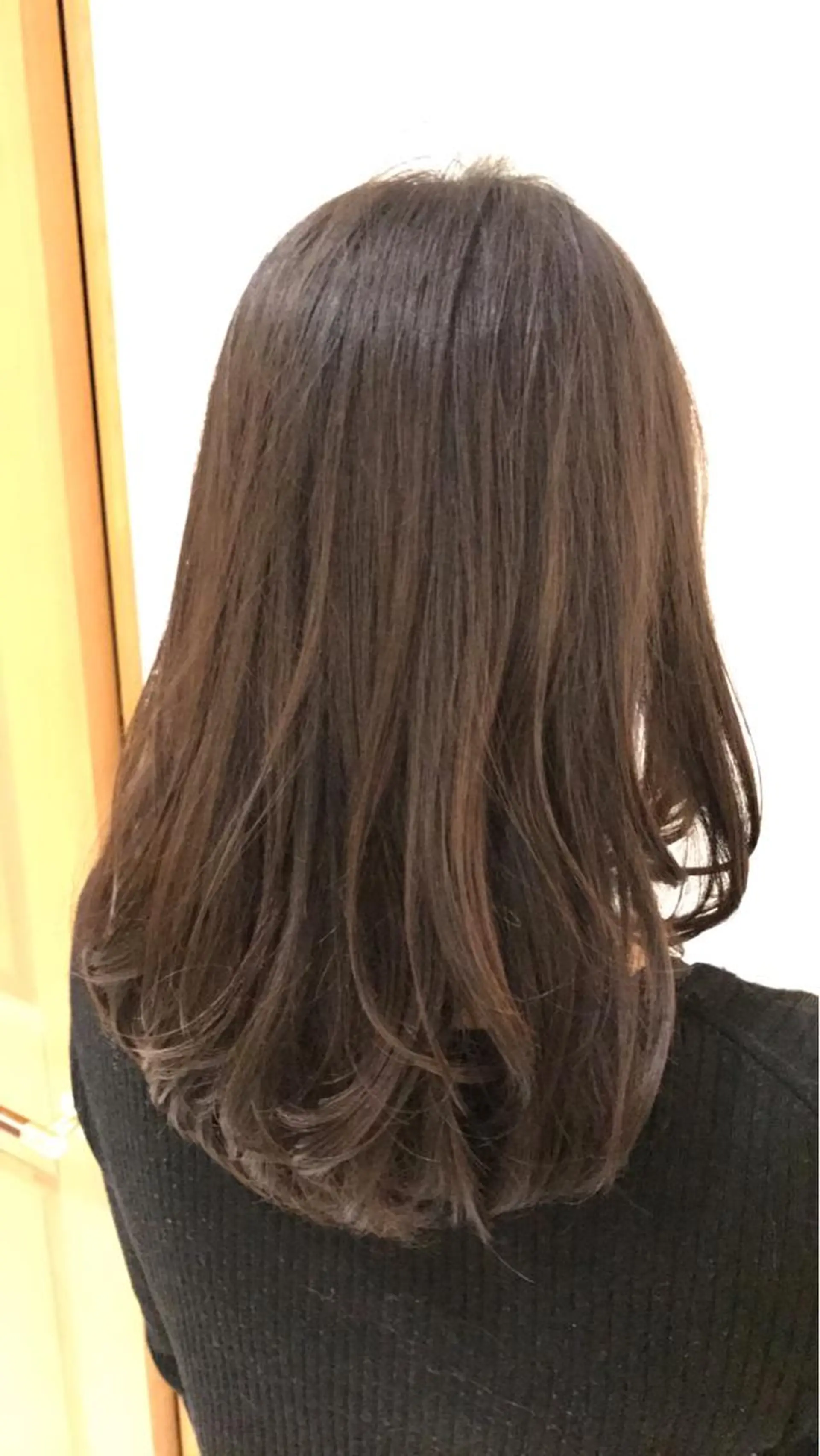 セミロング レイヤーカット 中村 研介のヘアスタイル
