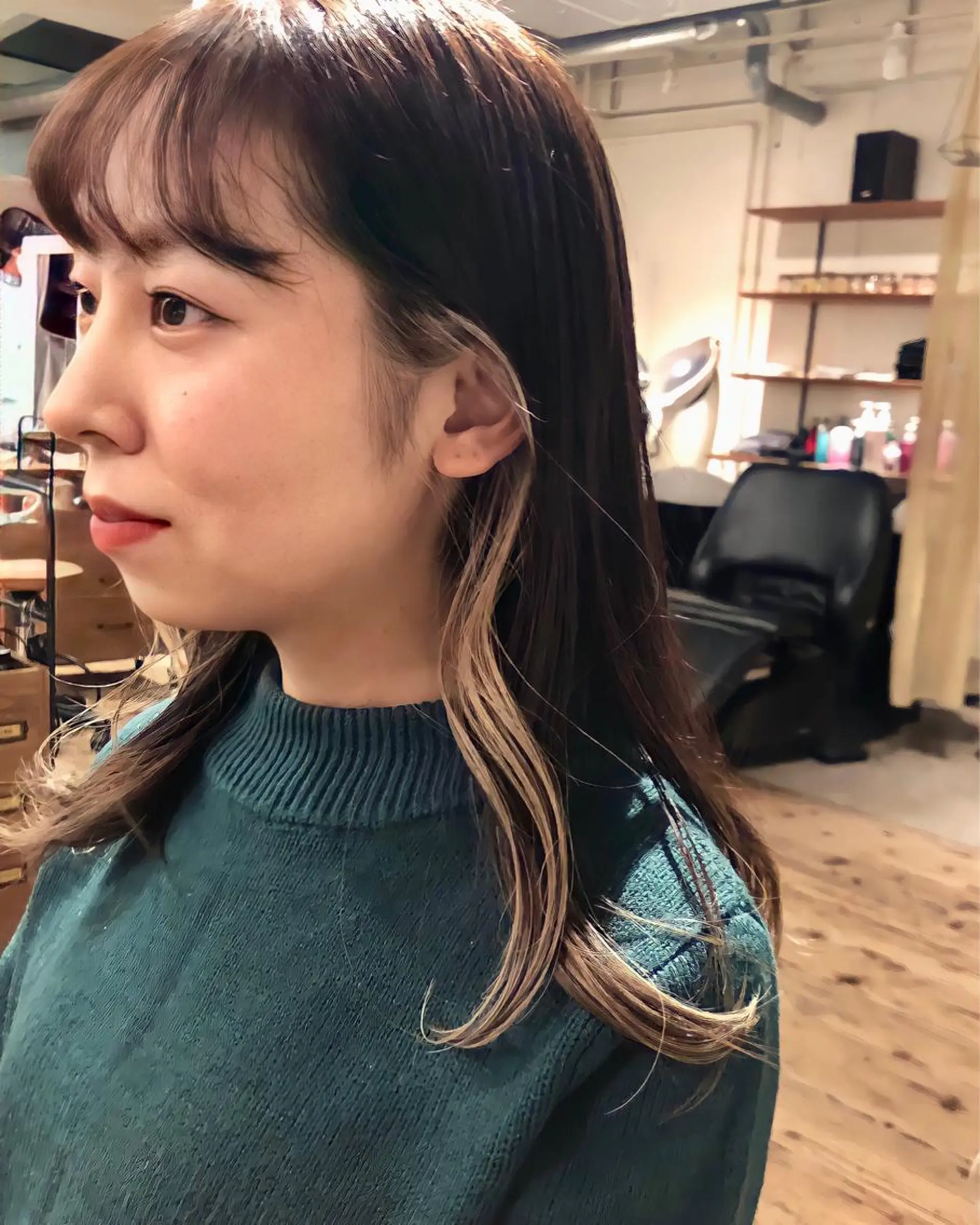ロング カラー ヘアアレンジ 鈴木 世莉のヘアスタイル