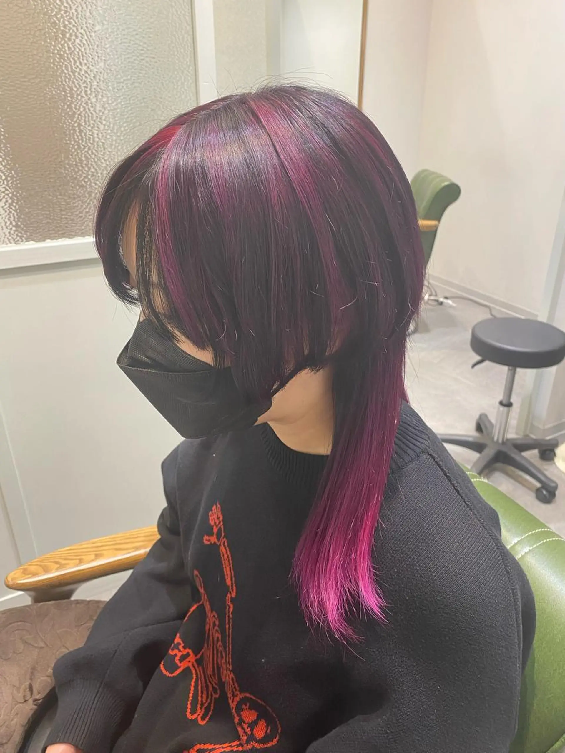 ロング レイヤーカット カット ヘアカラー トリートメント 派手髪系🦄美容師 chikaのヘアスタイル