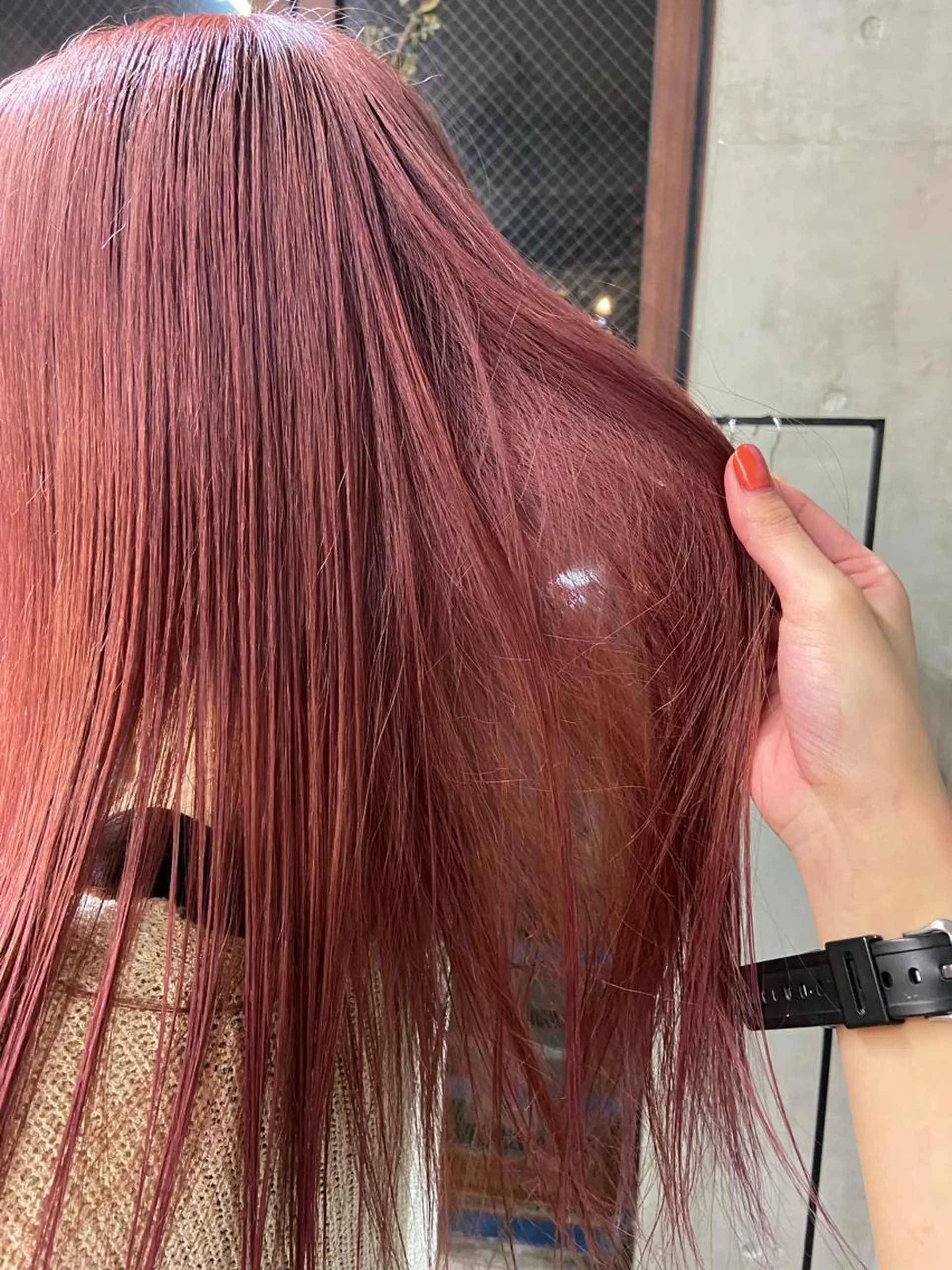 ロング SALTWATER AYARIのヘアスタイル