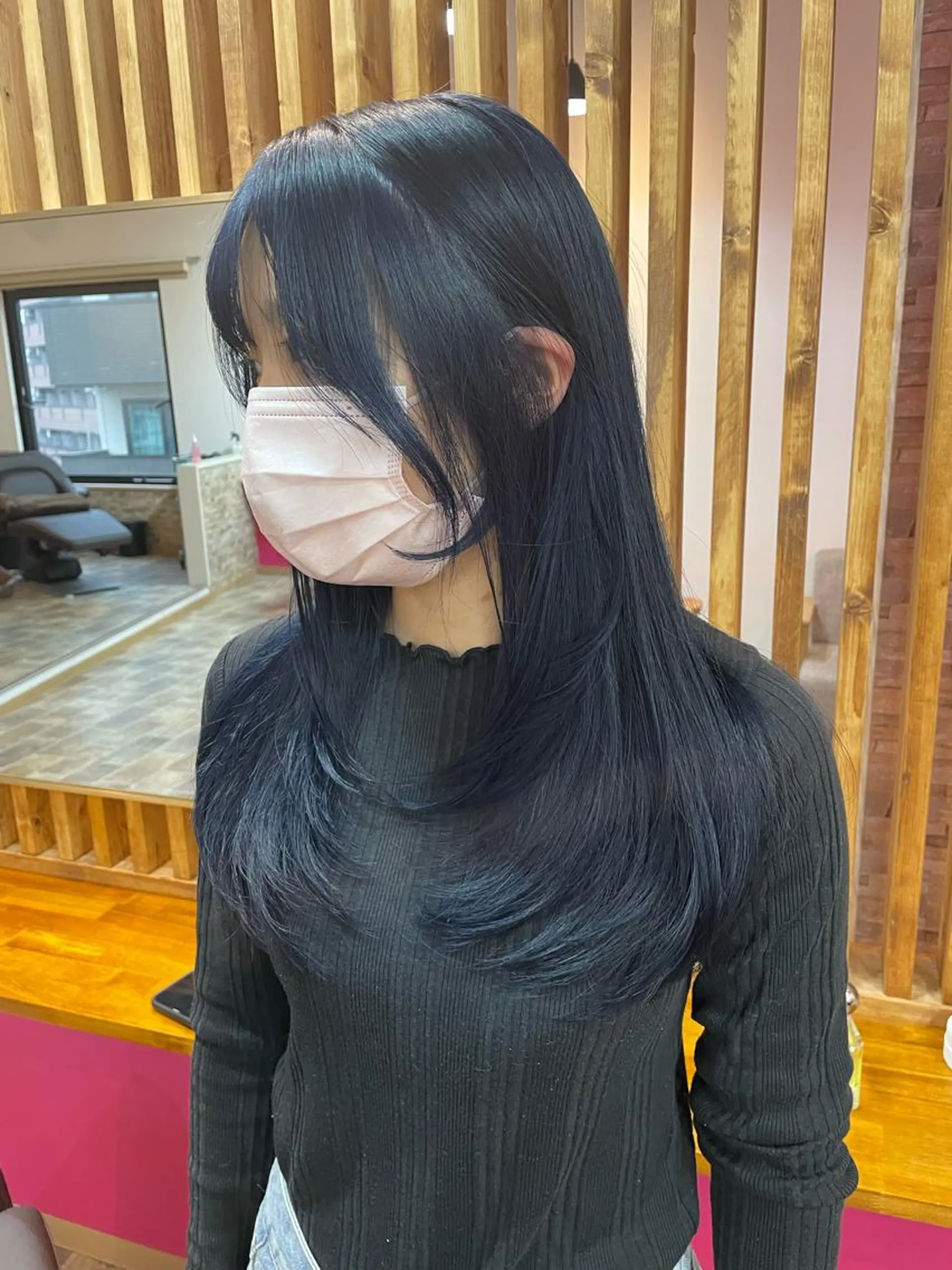 ロング カラー レイヤーカット カット ヘアカラー YUI/ ブリーチカラー🌷のヘアスタイル