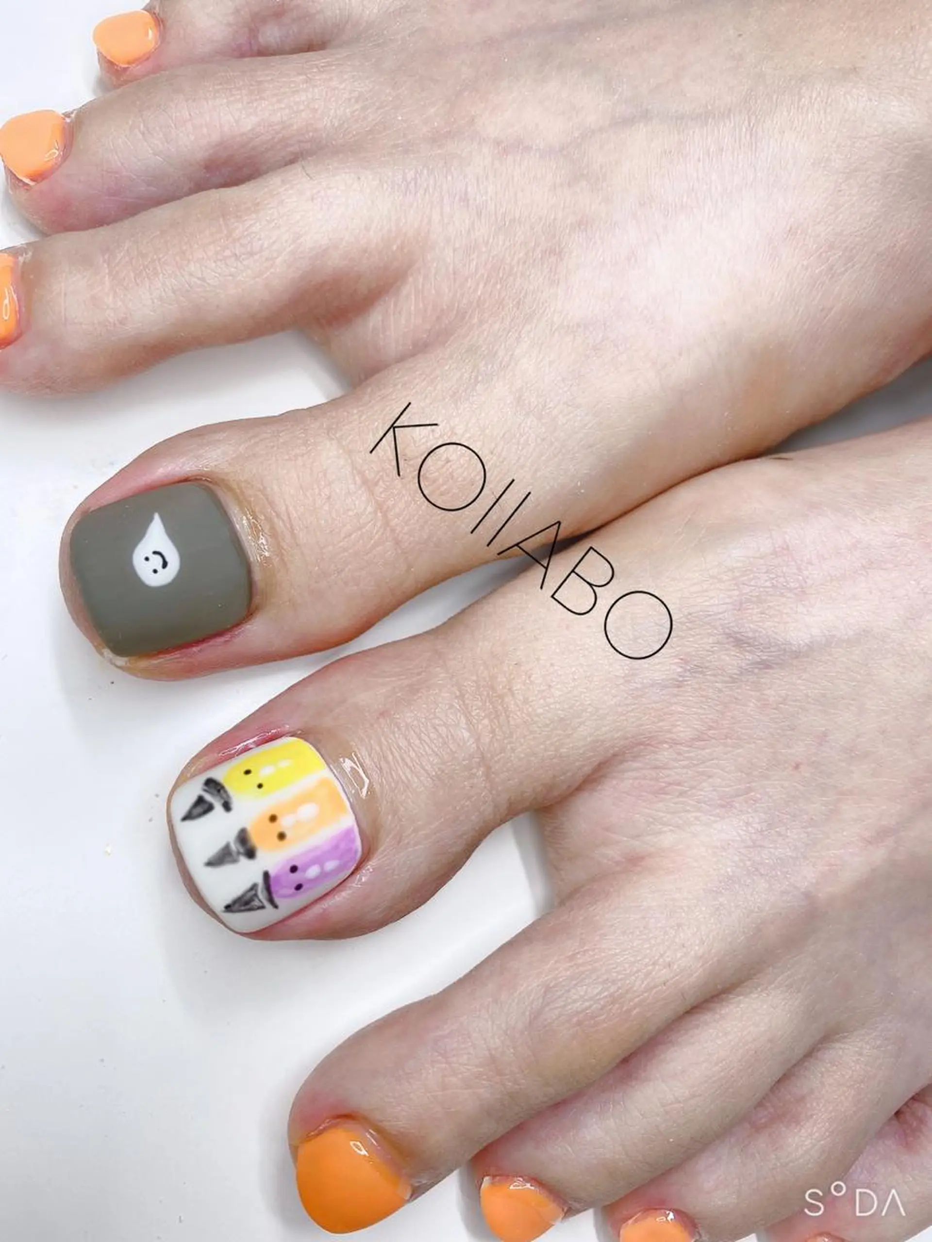 ネイル KOLLABO nailのネイルデザイン