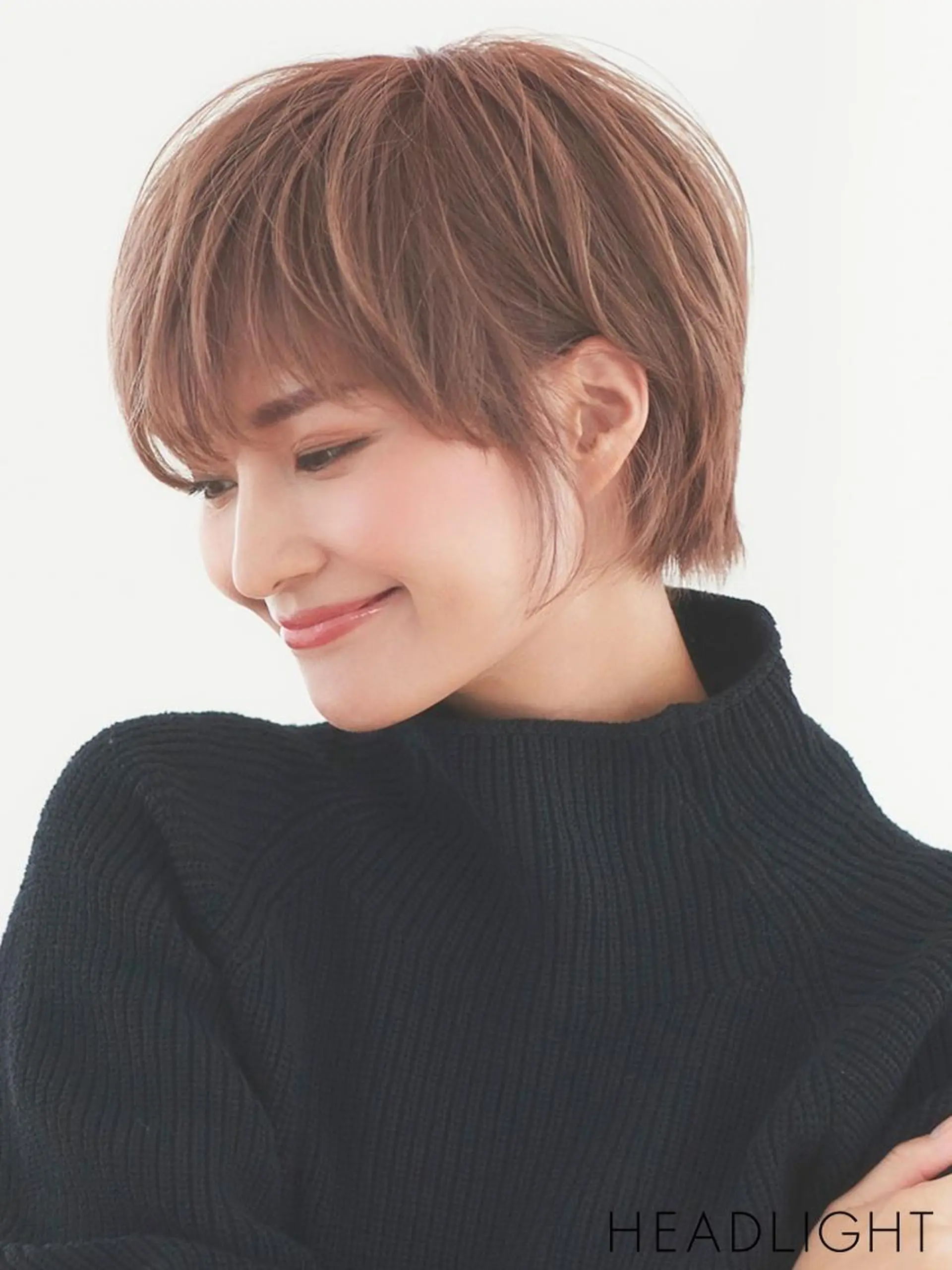 ミディアム AKI /新宿のヘアスタイル