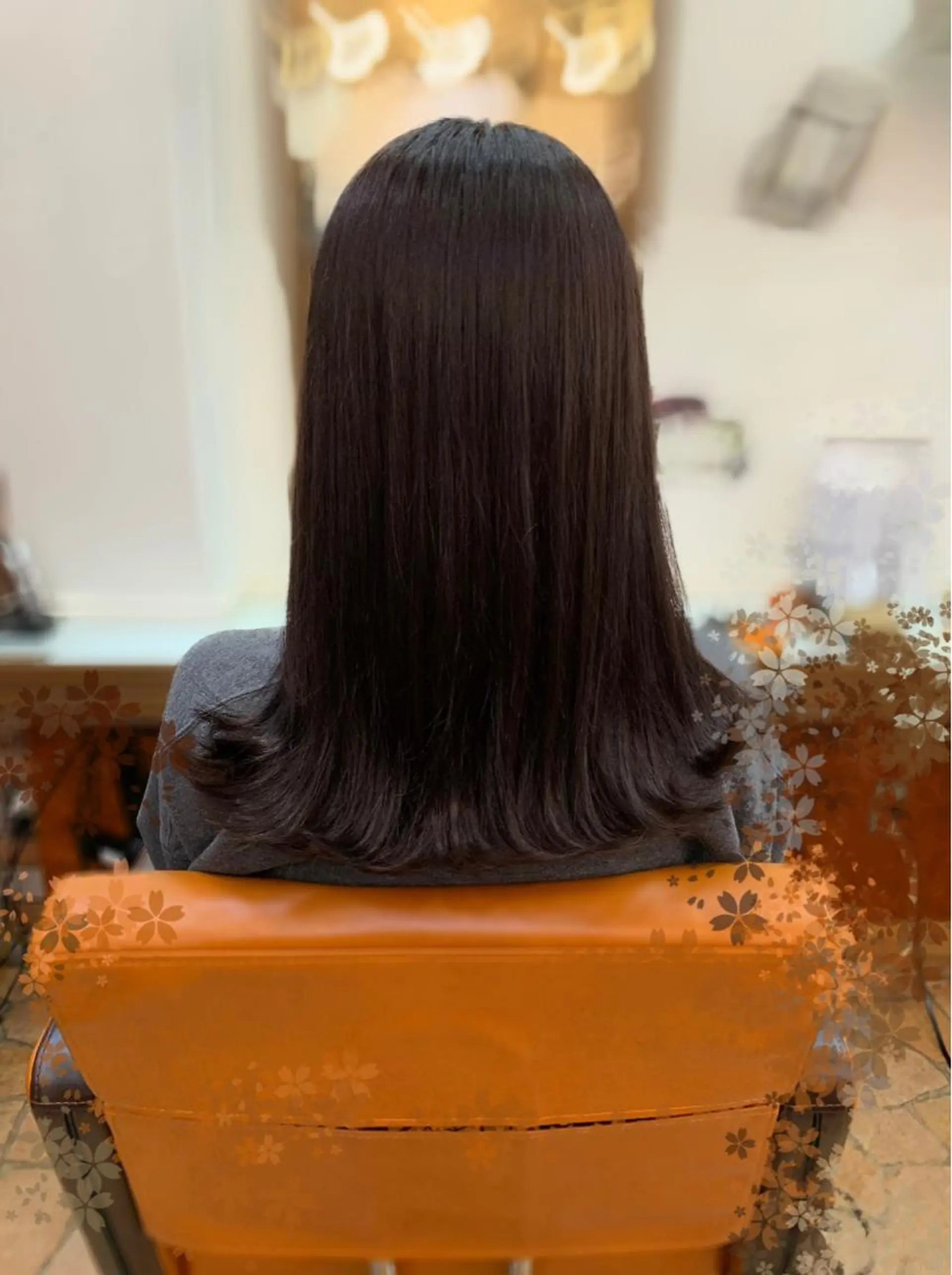 セミロング カラー ヘアアレンジ アッシュ ラベンダーカラー ラベンダーアッシュ 外ハネヘア 赤坂 有季のヘアスタイル