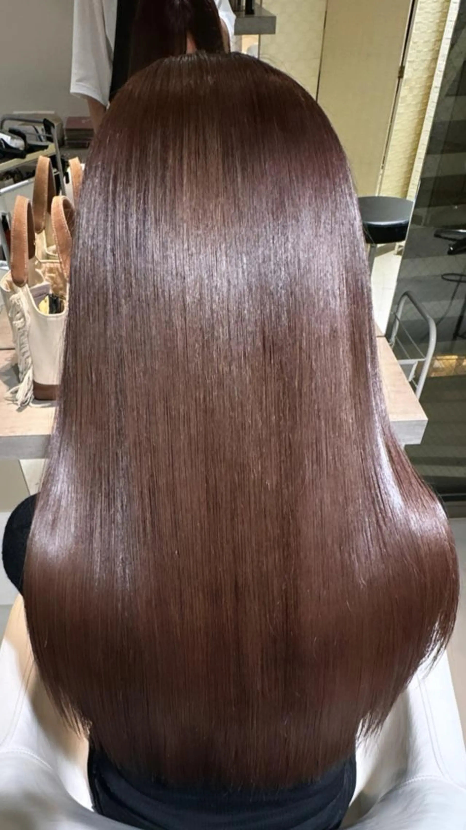 ロング カラー キッズ ネイル マツエク・マツパ アイブロウ ショートボブ アディクシーカラー アクアカラー ブリーチ ブラウンカラー ヘアカラー トリートメント 🎗美髪艶髪🫧髪質 改善特化🥇菊地のヘアスタイル