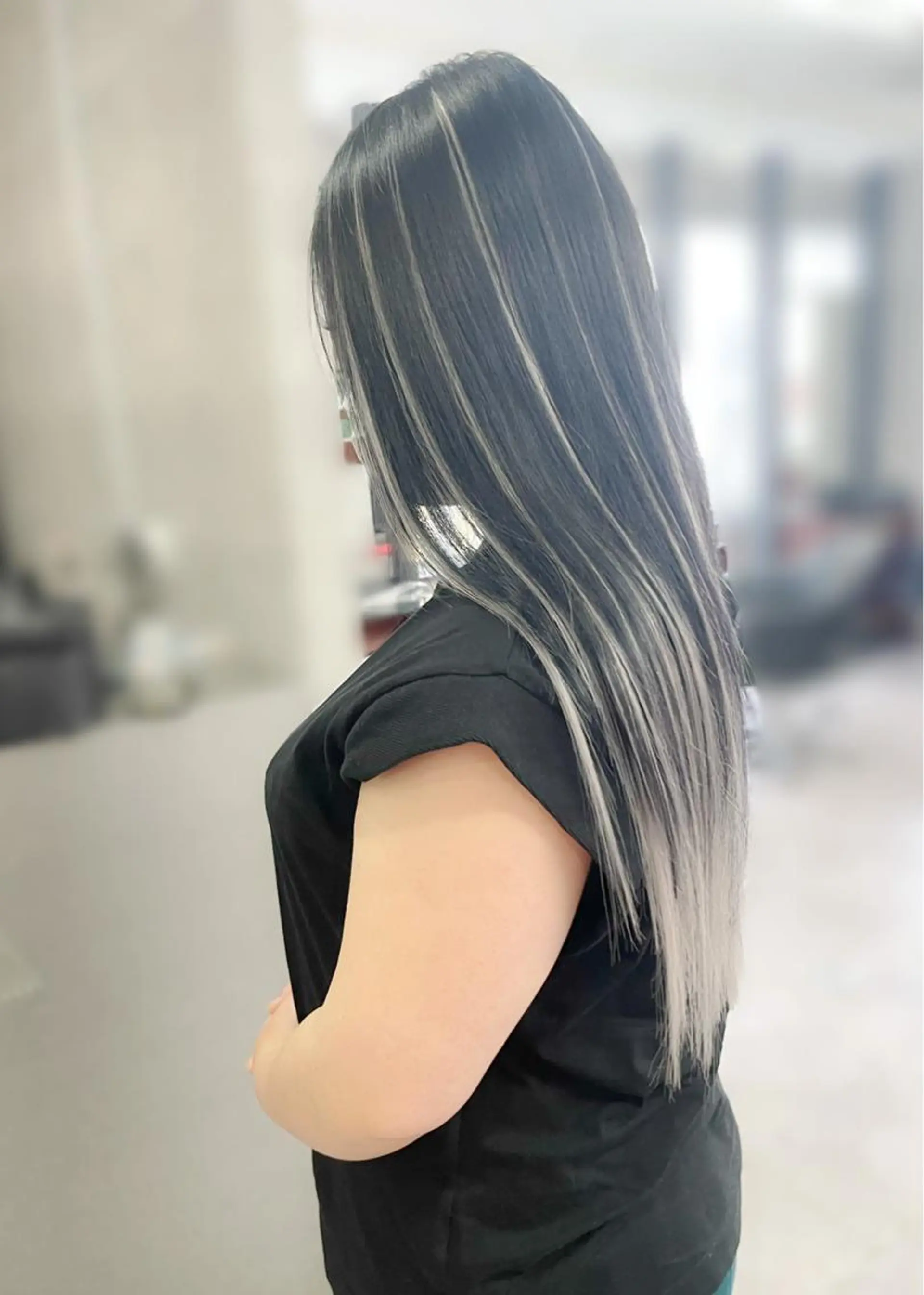 ロング カット ヘアカラー トリートメント エクステ ハイトーンエクステ 🎩カズキ🎩のヘアスタイル