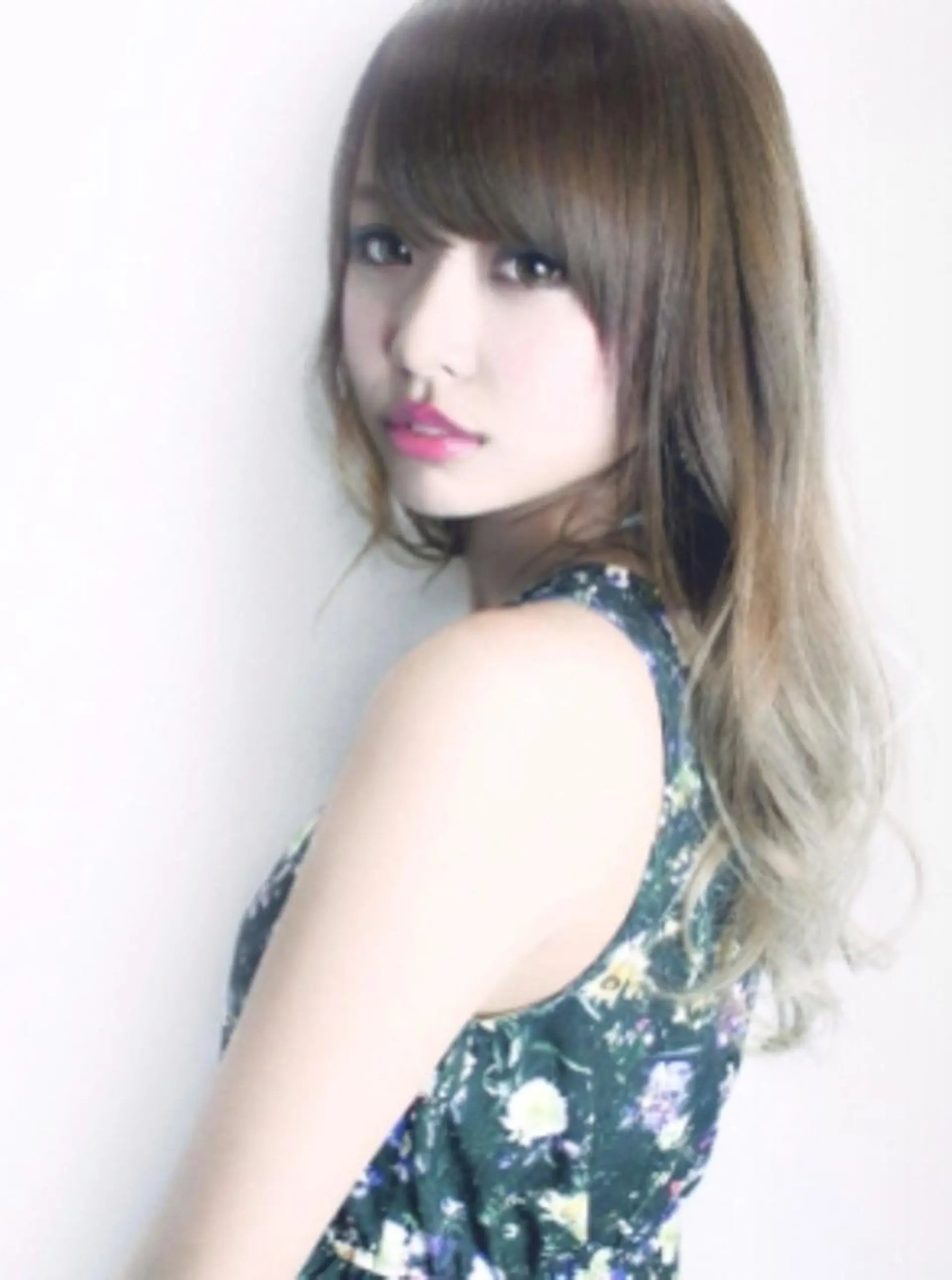 ロング カラー パーマ 大阪レミーエクステ チビ編み込みのヘアスタイル