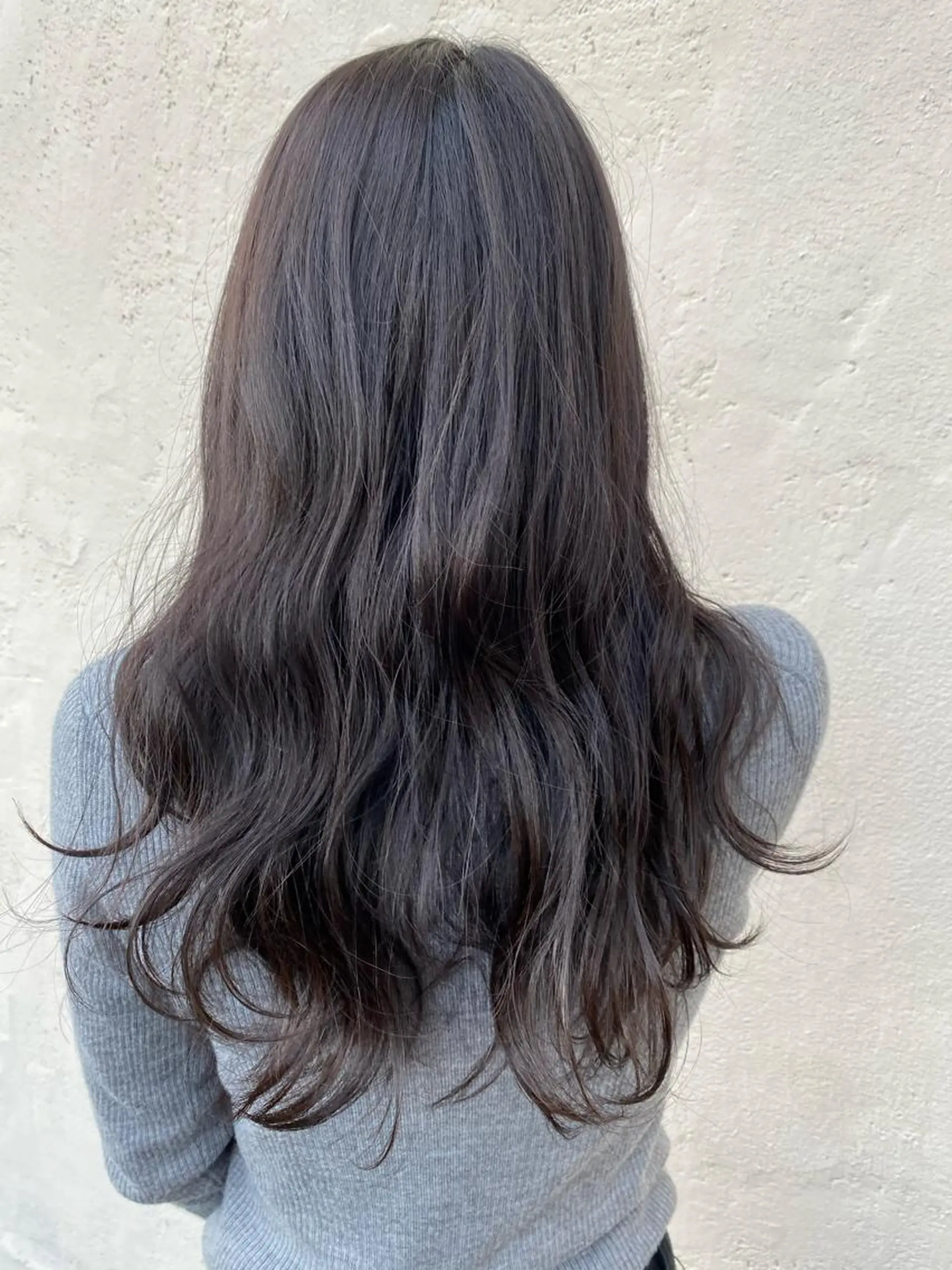 ロング M. YURIのヘアスタイル