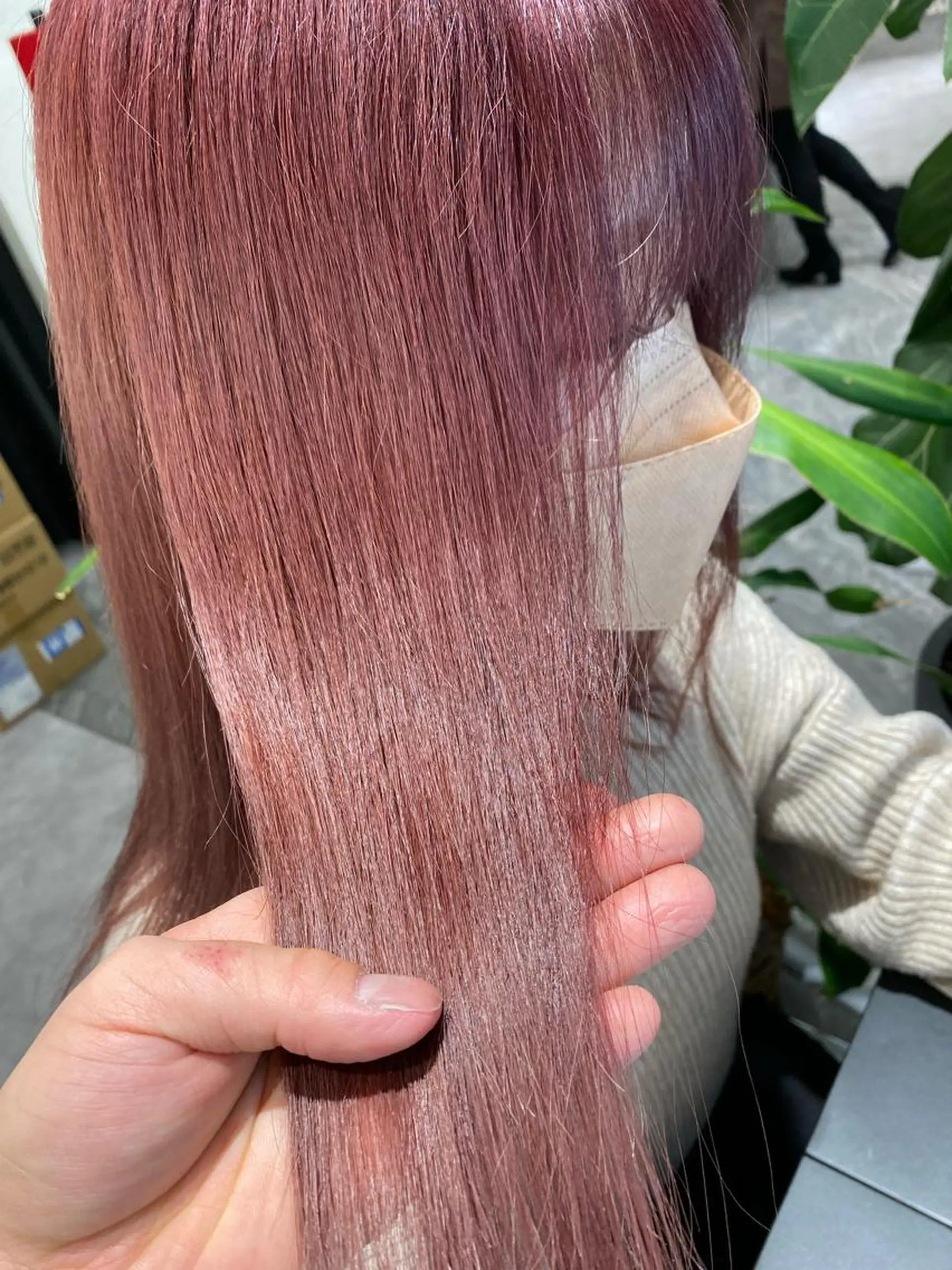 ロング カラー ムトウセイマ/ 縮毛矯正/ブリーチのヘアスタイル