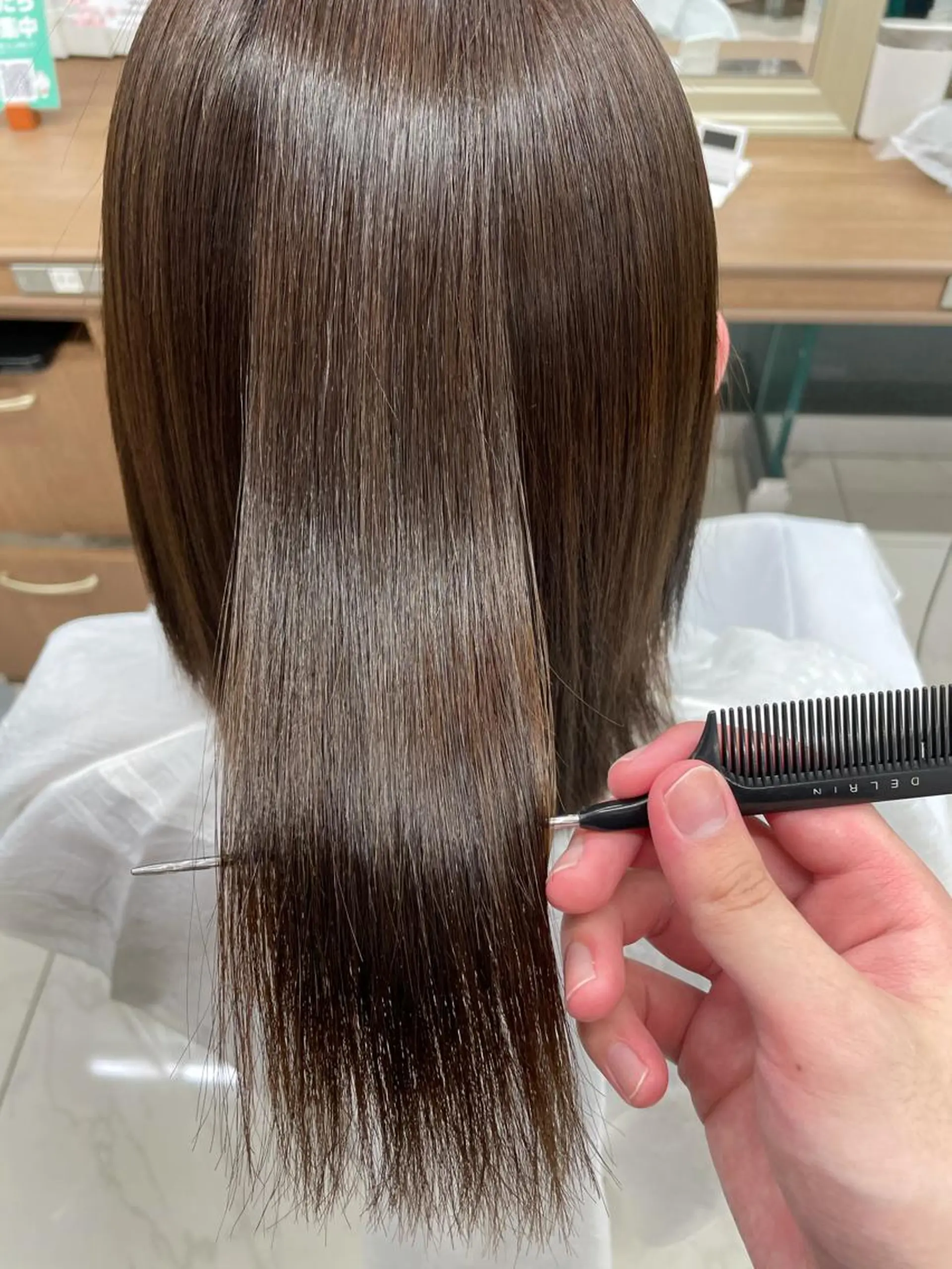 ミディアム 縮毛矯正 渡部凌我 小顔ウルフ ハイトーンカラーのヘアスタイル