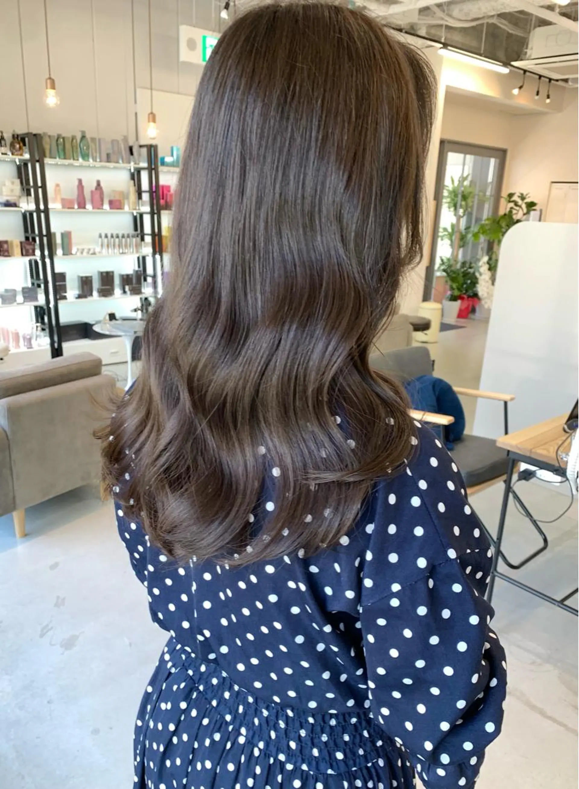 セミロング カラー ベージュカラー オリーブベージュ ヘアカラー トリートメント 樫原裕二/レイヤー カット/透明感カラーのヘアスタイル