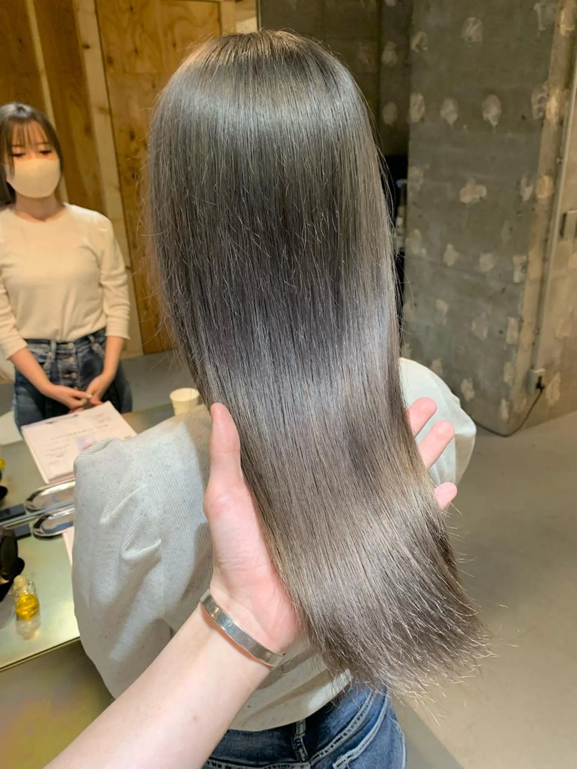 ロング カラー ブリーチ ケアブリーチ イルミナカラー tension 【テンション】のヘアスタイル