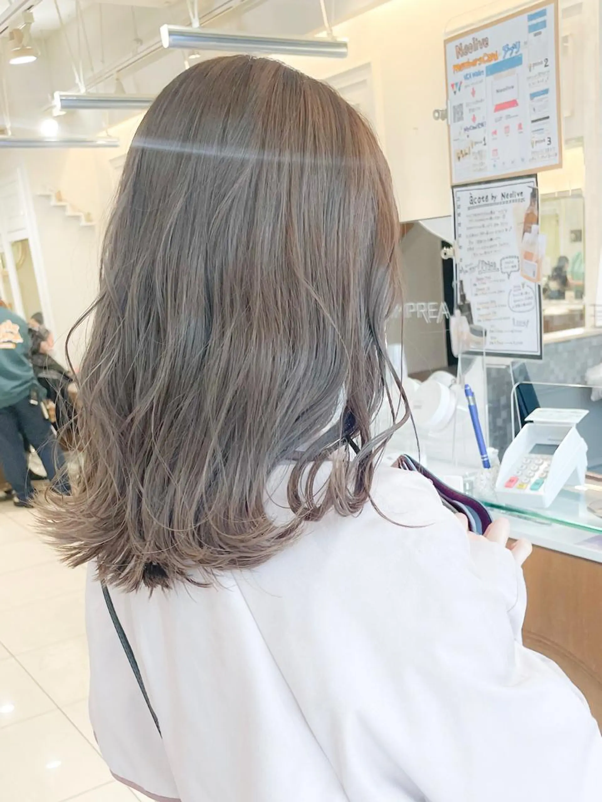 ミディアム カラー 透明感カラー ダブルカラー グレージュ ヘアカラー パーマ トリートメント ✨カラー支持No.1 🧸ワキ カナコ🧸のヘアスタイル