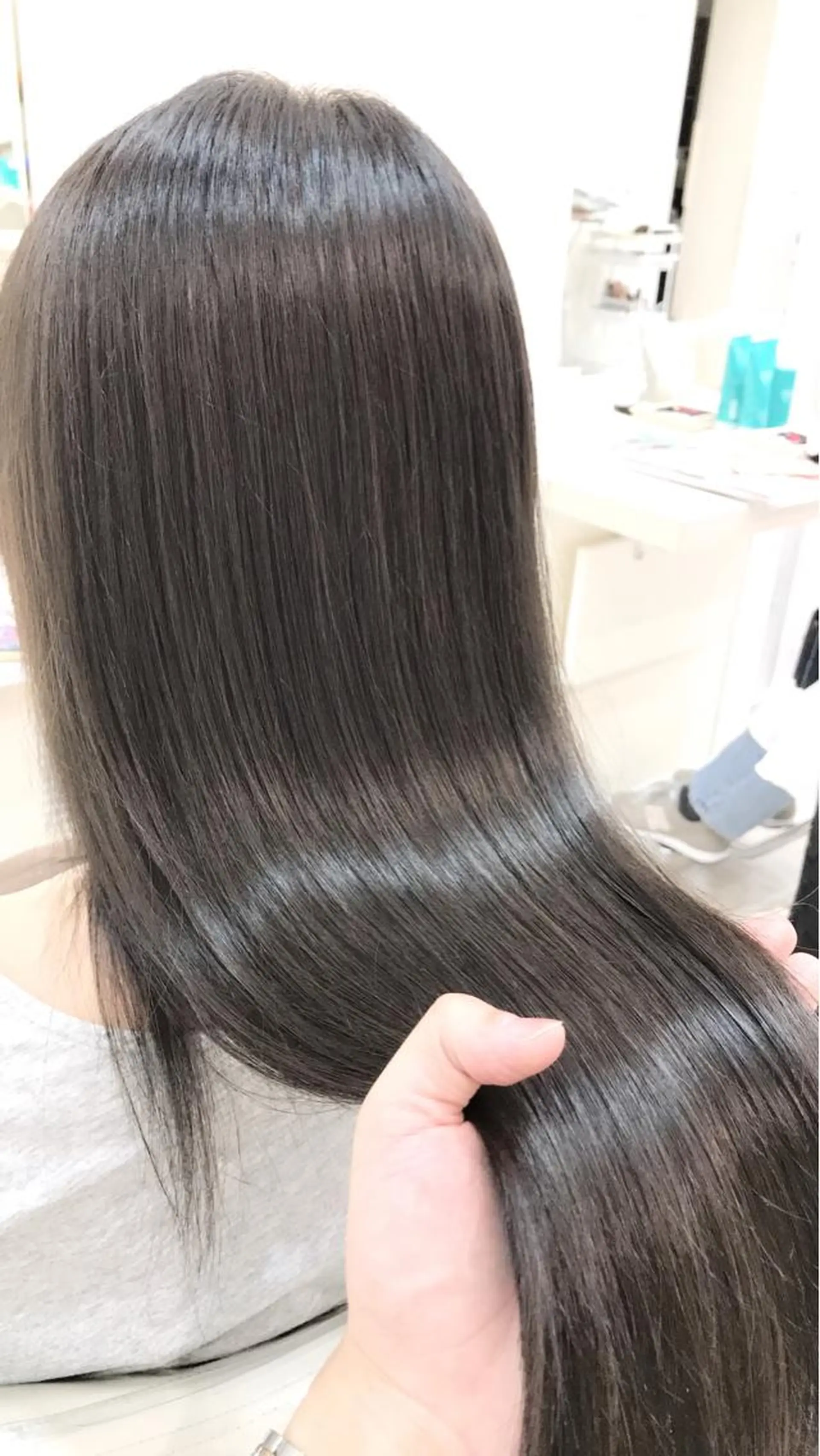 パーマ トリートメント 東梅田エリアカラー ヘアセットNo. 1のヘアスタイル