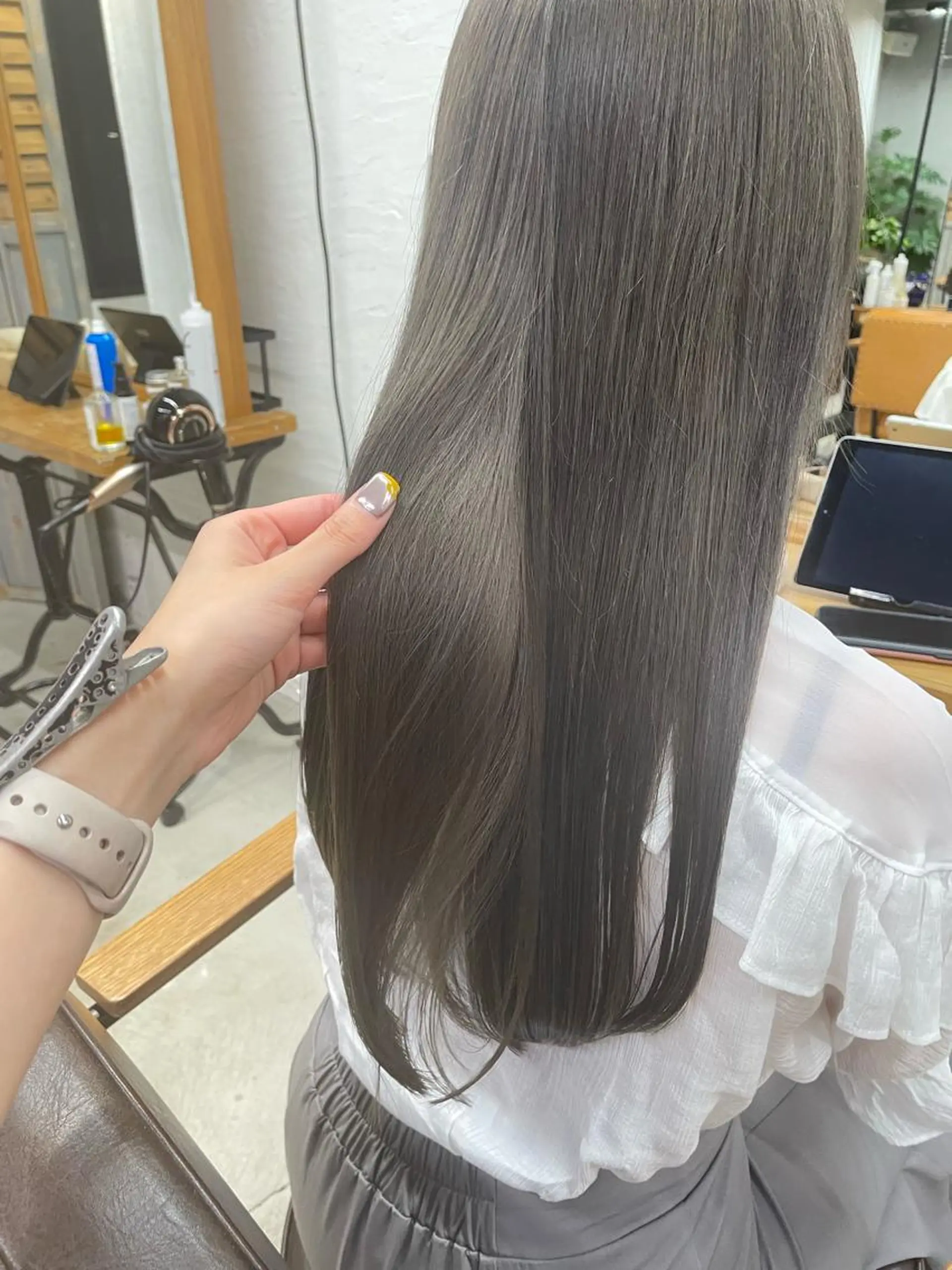 ロング カラー 韓国ヘア/暖色カラー 新美多英のヘアスタイル