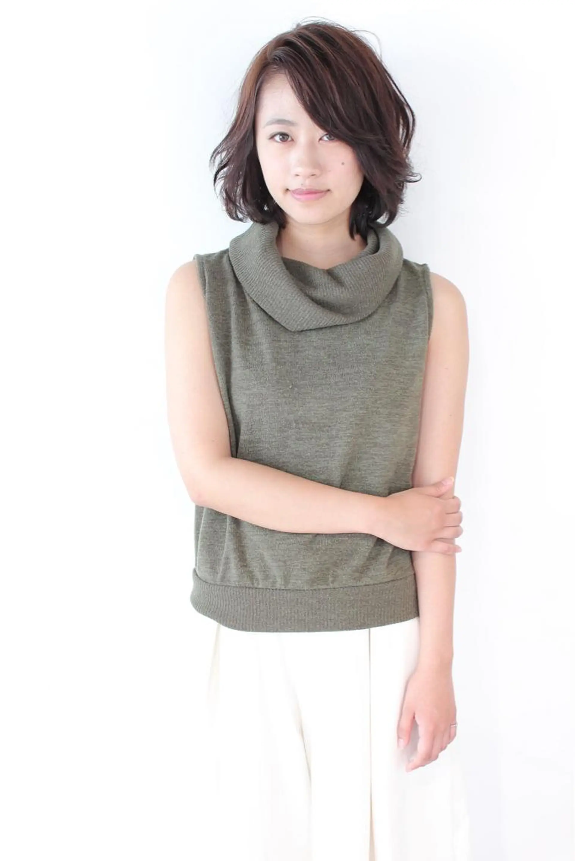 ミディアム 河野 薫のヘアスタイル