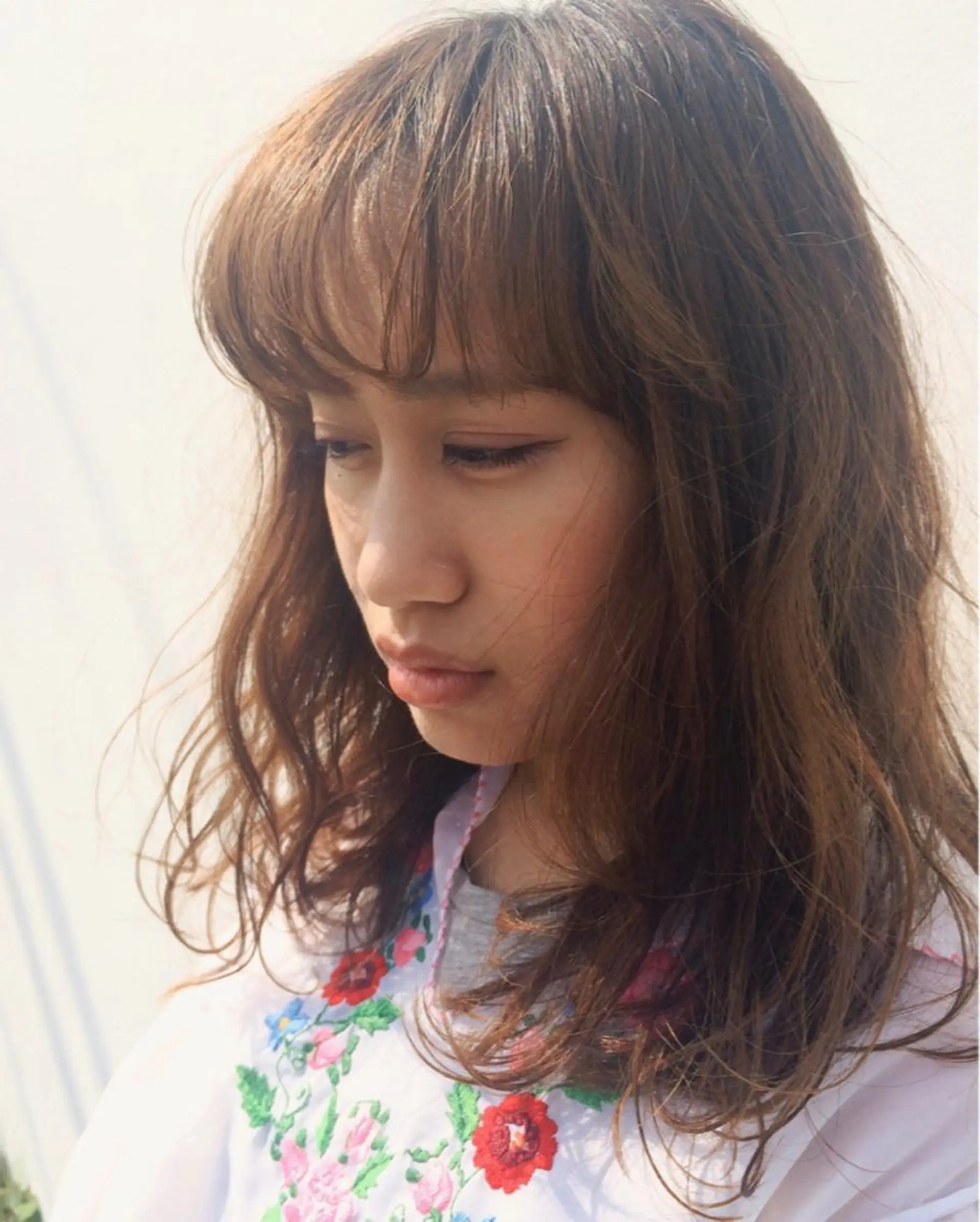 カラー スナコザワ レナのヘアスタイル