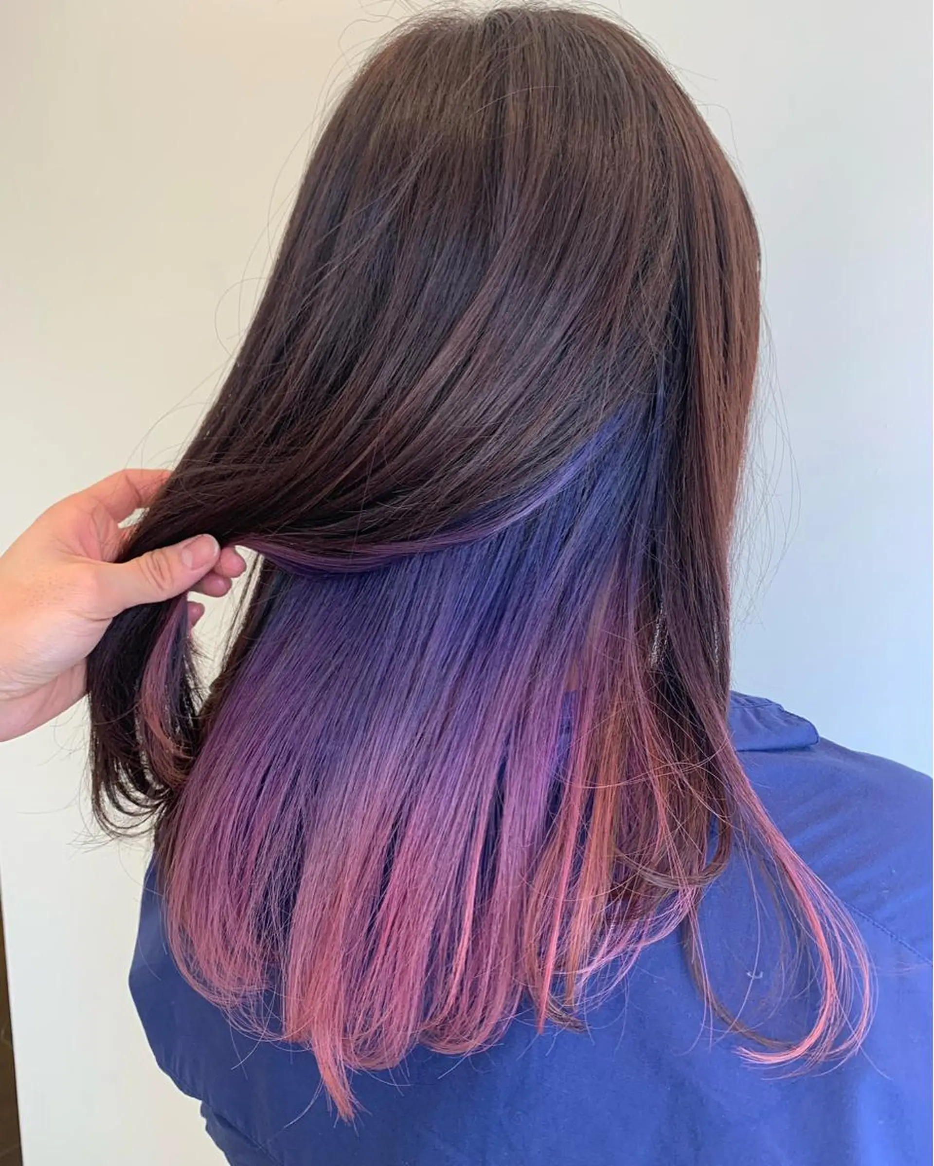 ロング カラー グラデーションカラー 加藤 佑哉のヘアスタイル