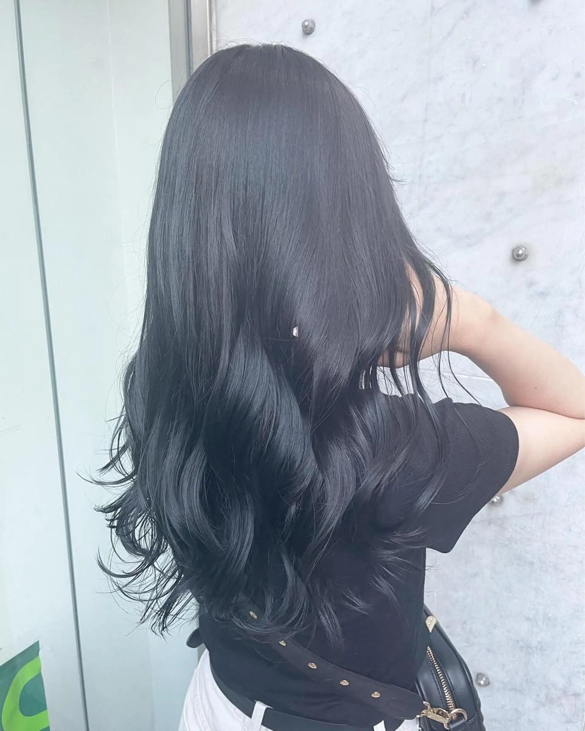 ロング カラー ダークグレー ダークグレージュ グレージュ RU RIのヘアスタイル