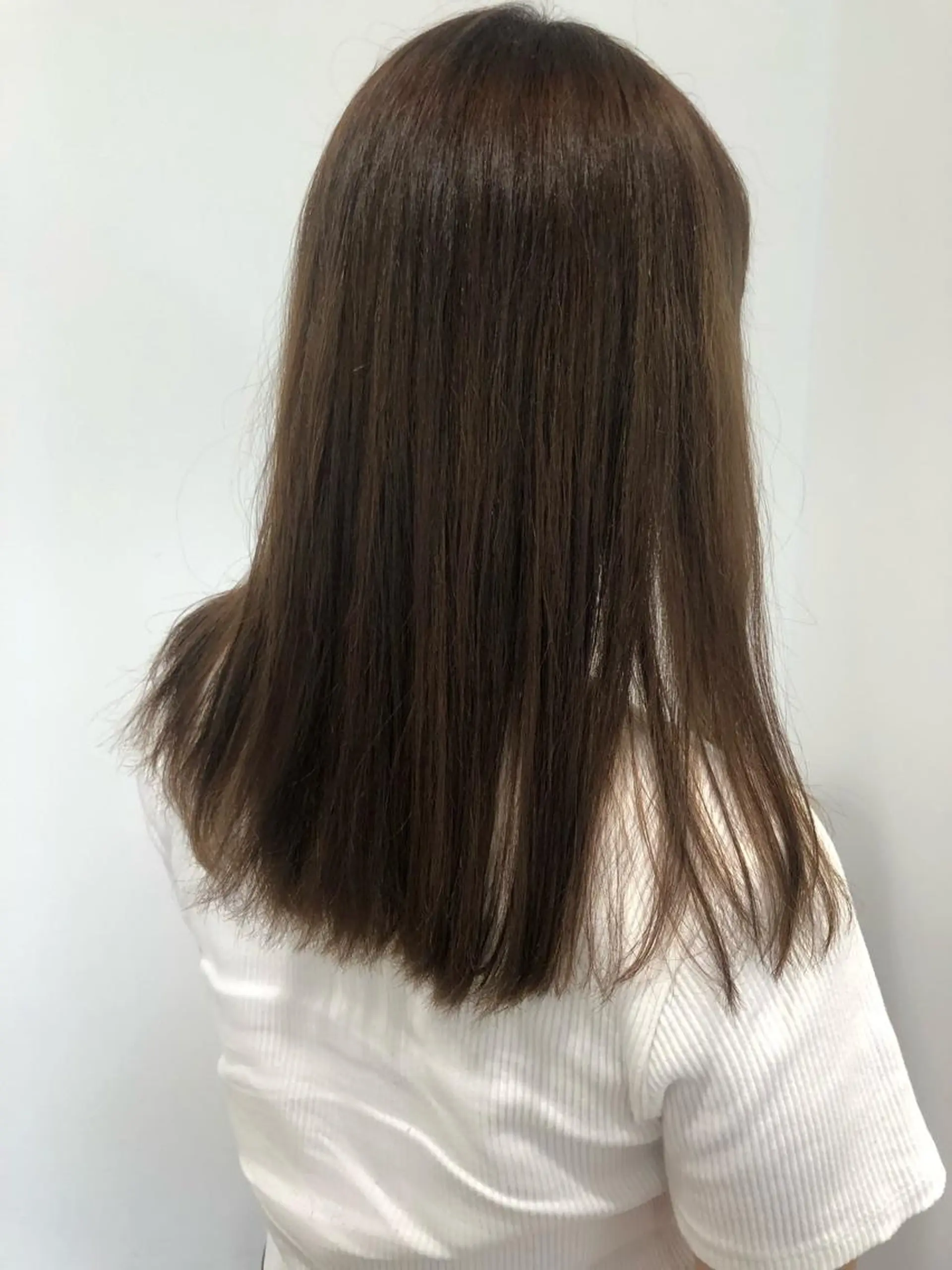 ロング アッシュ ヤマモト マイのヘアスタイル