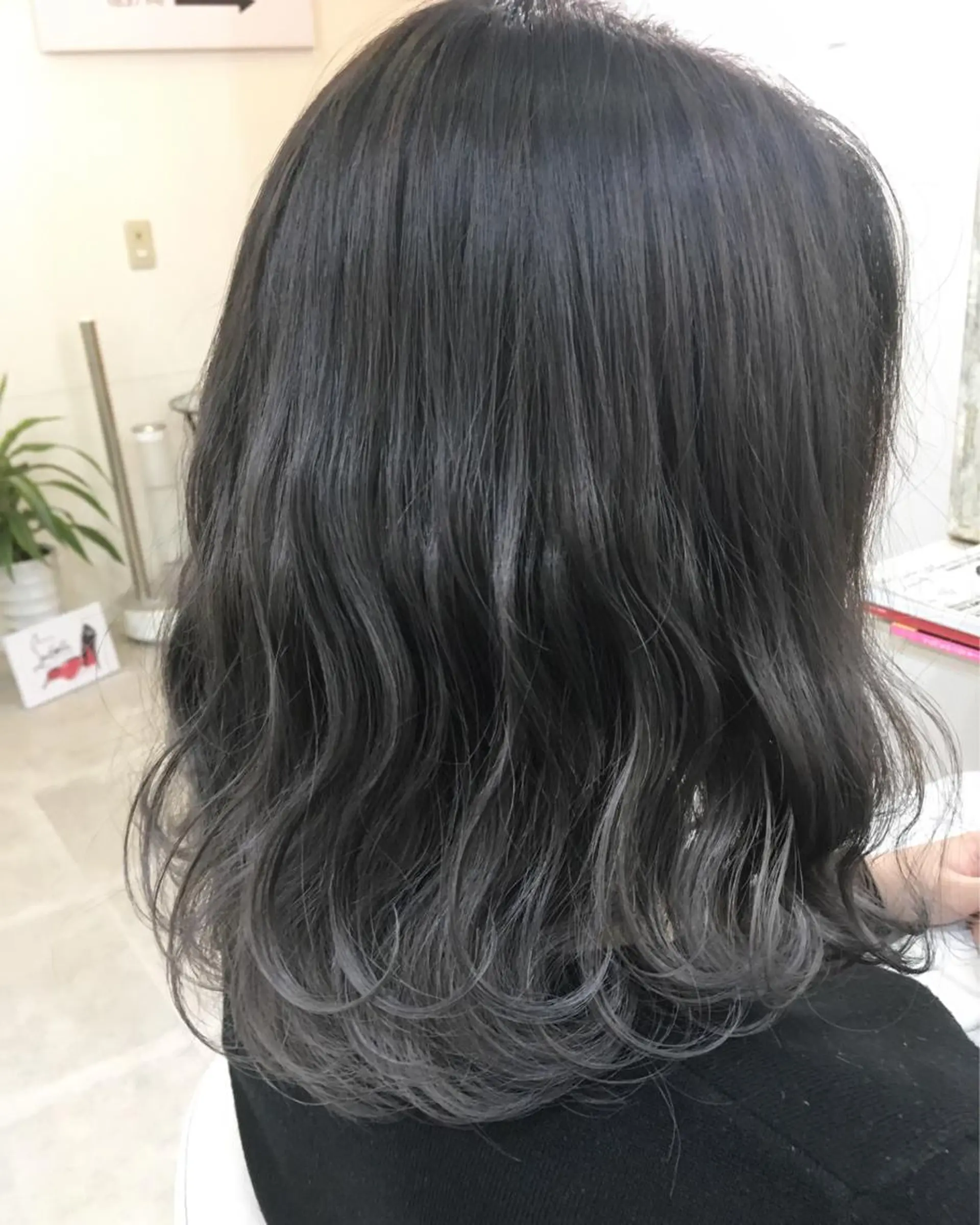 セミロング カラー 髪質改善 中川　翔のヘアスタイル