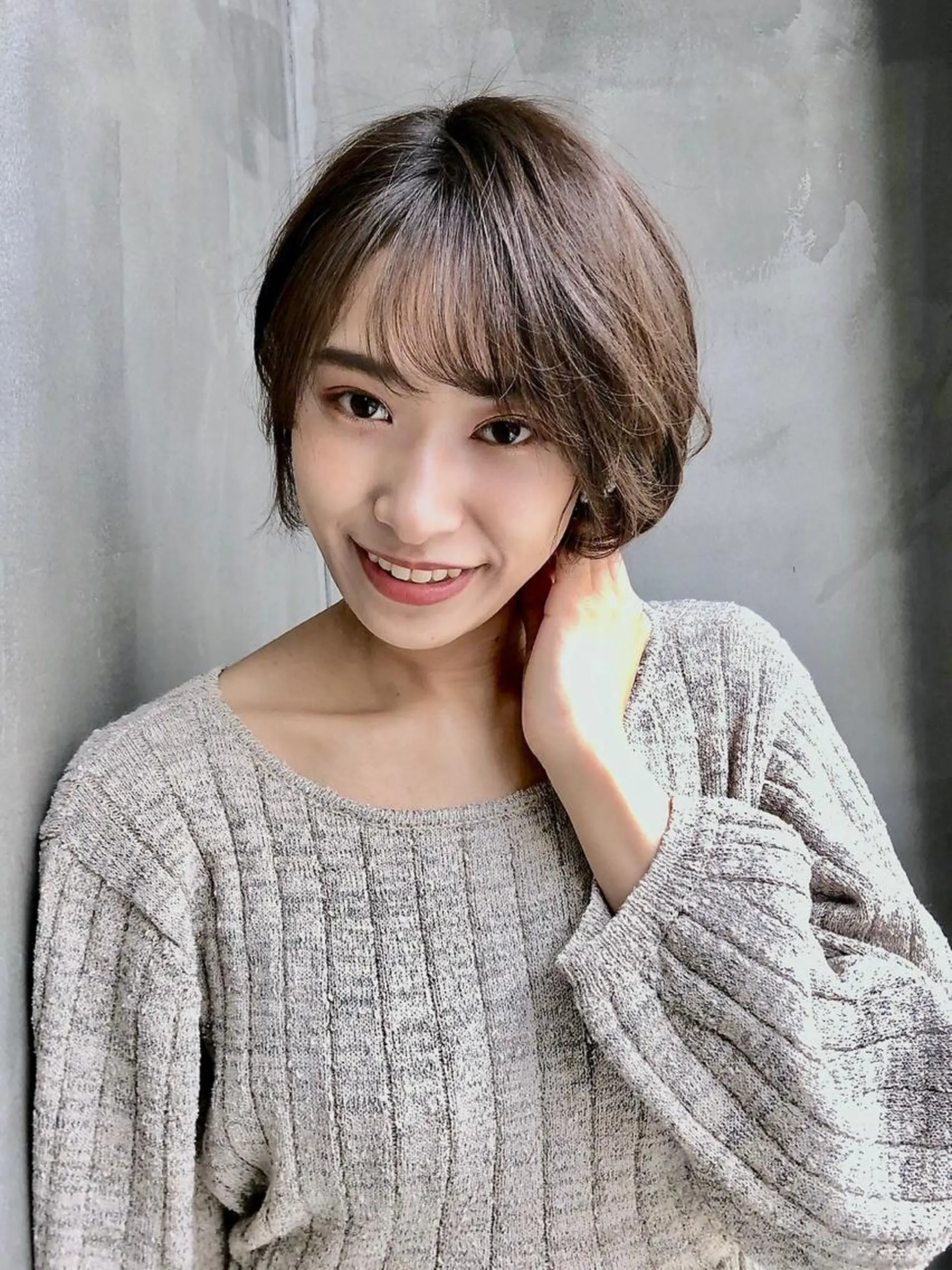 ショート カラー アッシュ ベージュカラー ショートヘア カット ヘアカラー ヘッドスパ Mogami Kengoのヘアスタイル