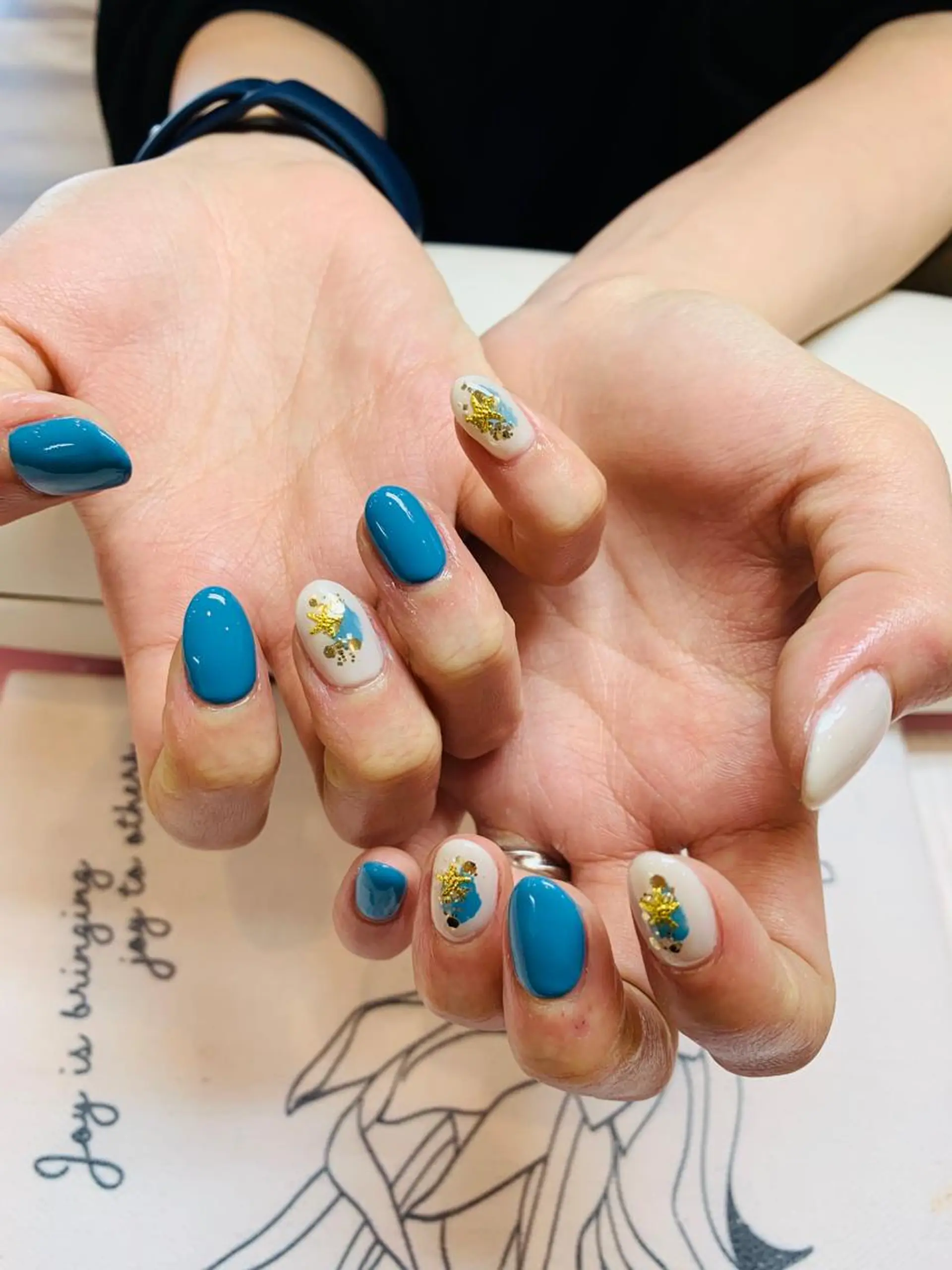 ネイル Ui_Amor (パラジェル)のネイルデザイン