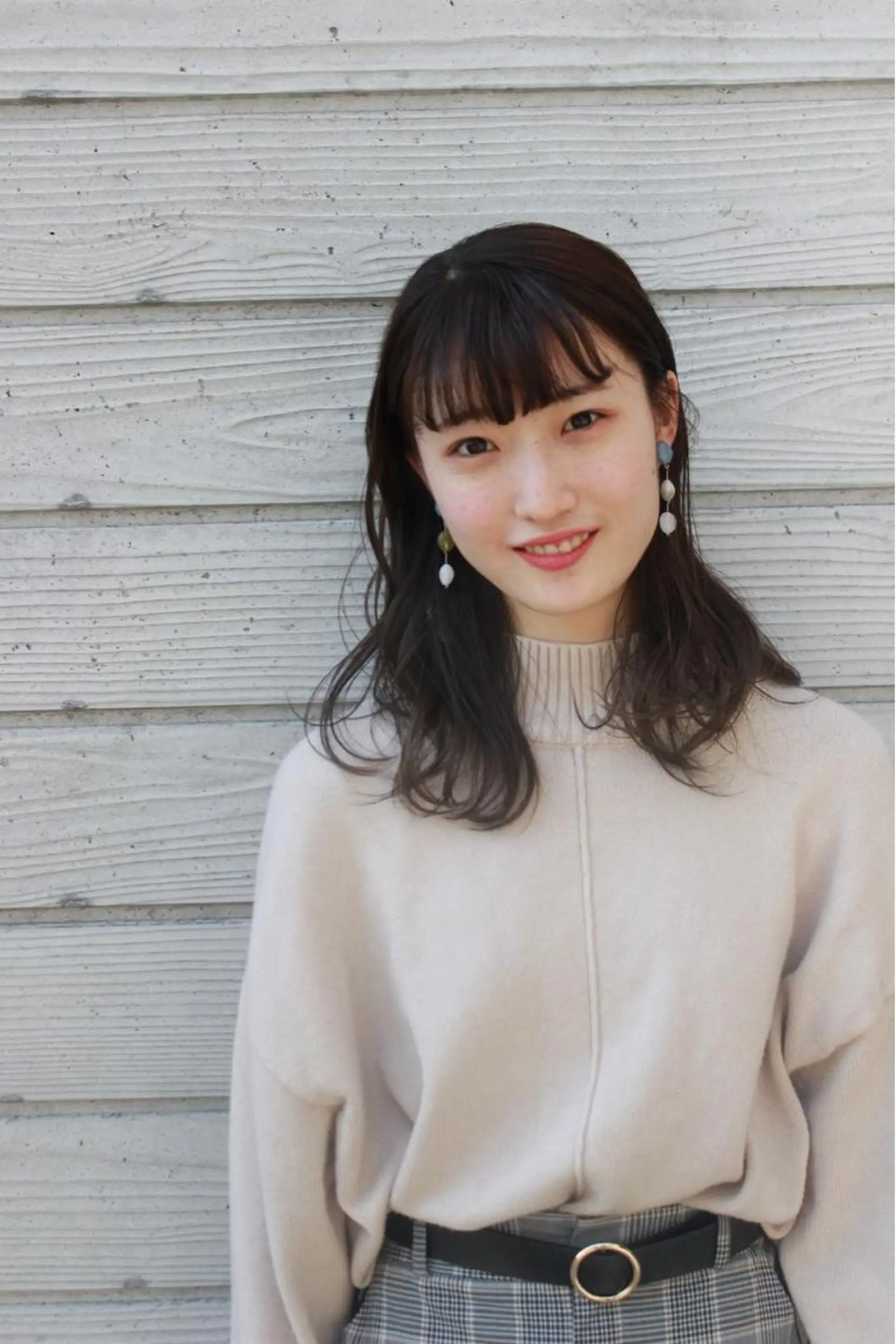 セミロング カラー 福原 亜祐美のヘアスタイル