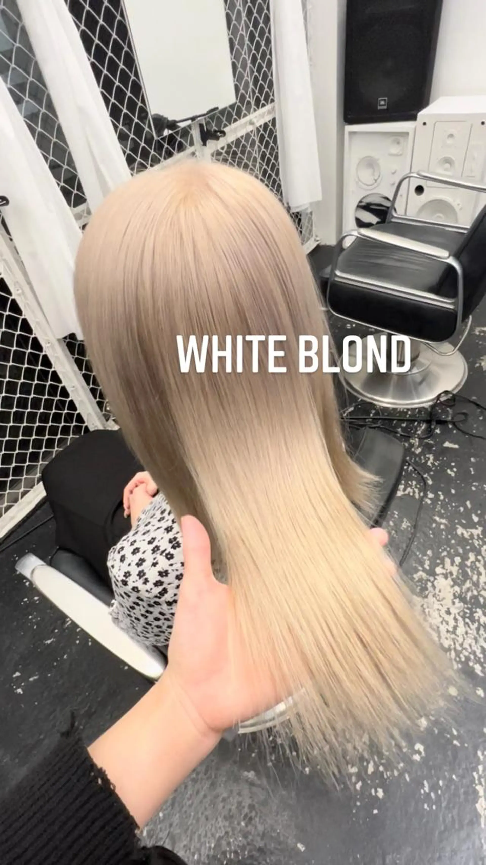 セミロング カラー ヘアアレンジ ブリーチ ブロンド ケアブリーチ ケアカラー ハイトーンカラー HARU//原宿🤍 リピート率NO.1のヘアスタイル