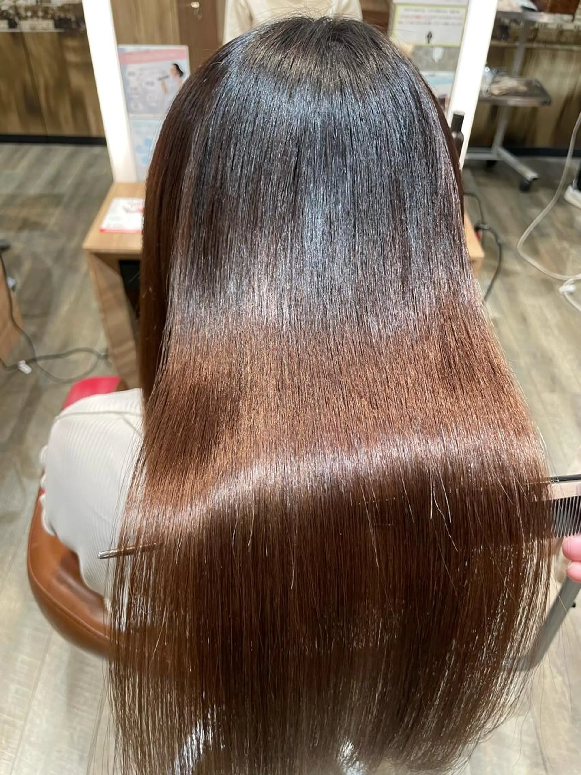 ミディアム カラー パーマ カット ヘアカラー トリートメント 縮毛矯正/髪質改善/ 石橋代智のヘアスタイル