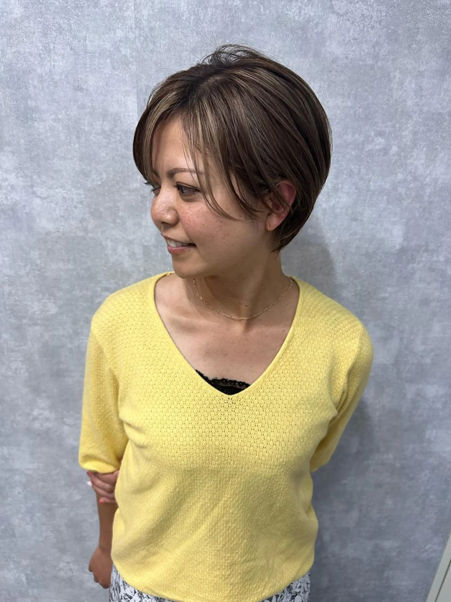 ショート 切りっぱなしボブ ショートボブ ハンサムショート 丸みショート アッシュ モテ髪/ボブ/ショー ト/アダチフウトのヘアスタイル